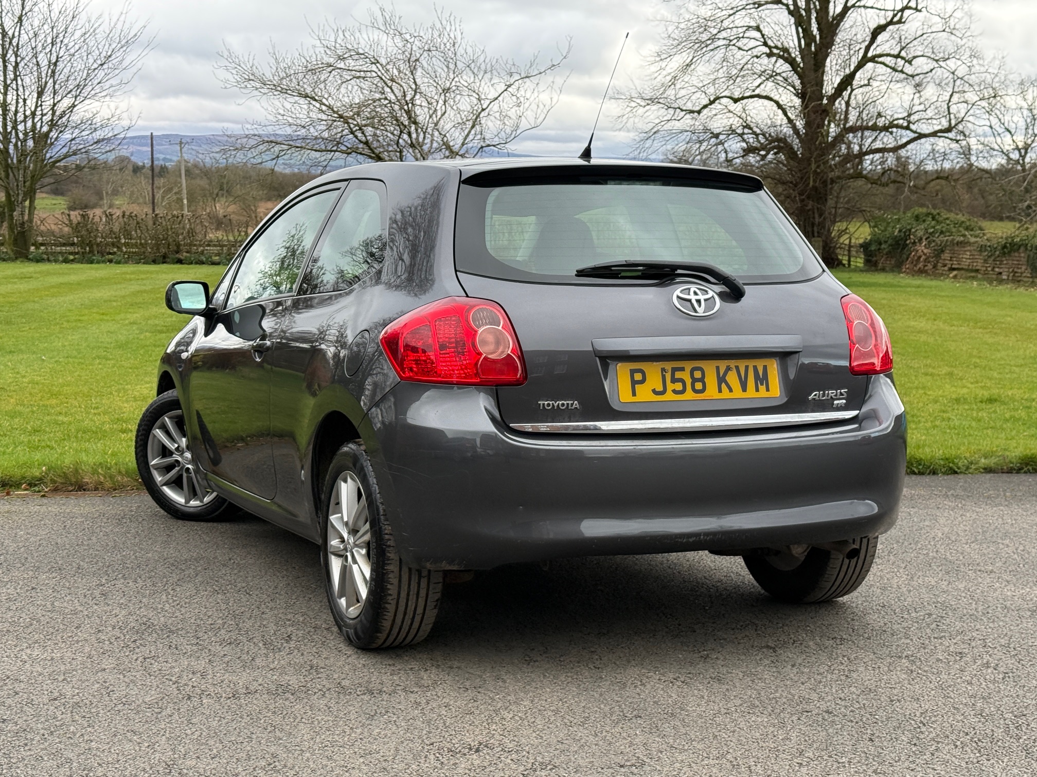 
								Toyota Auris TR 1.6 VVT-L 3DR full									