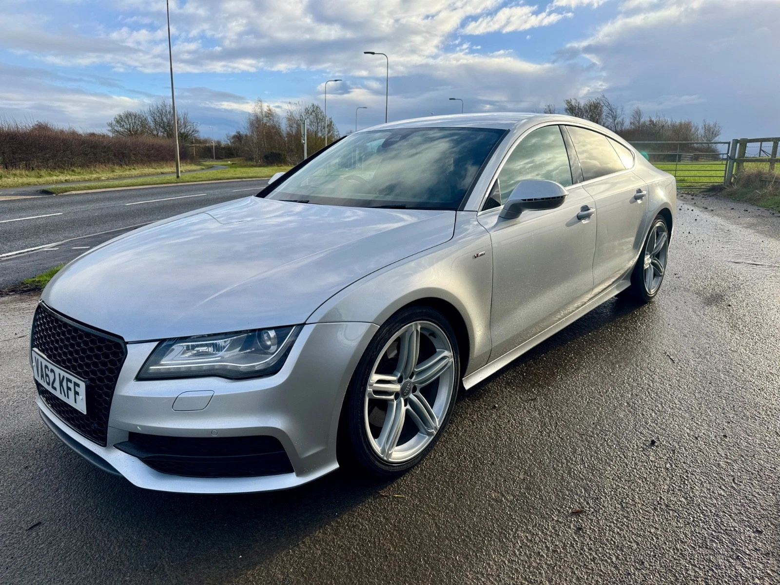 
								Audi A7 S-Line 3.0 TDI V6 Quattro full									