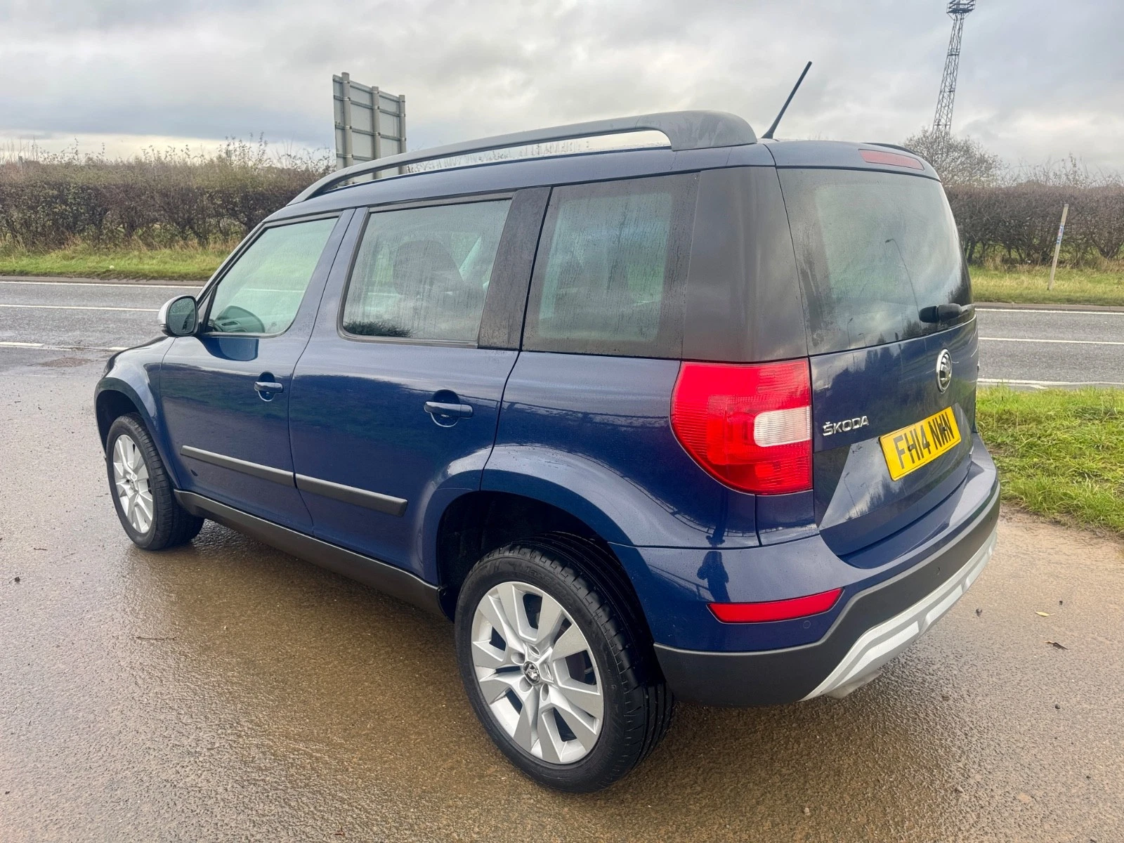 
								Skoda Yeti Outdoor SE Greenline 1.6 TDI full									