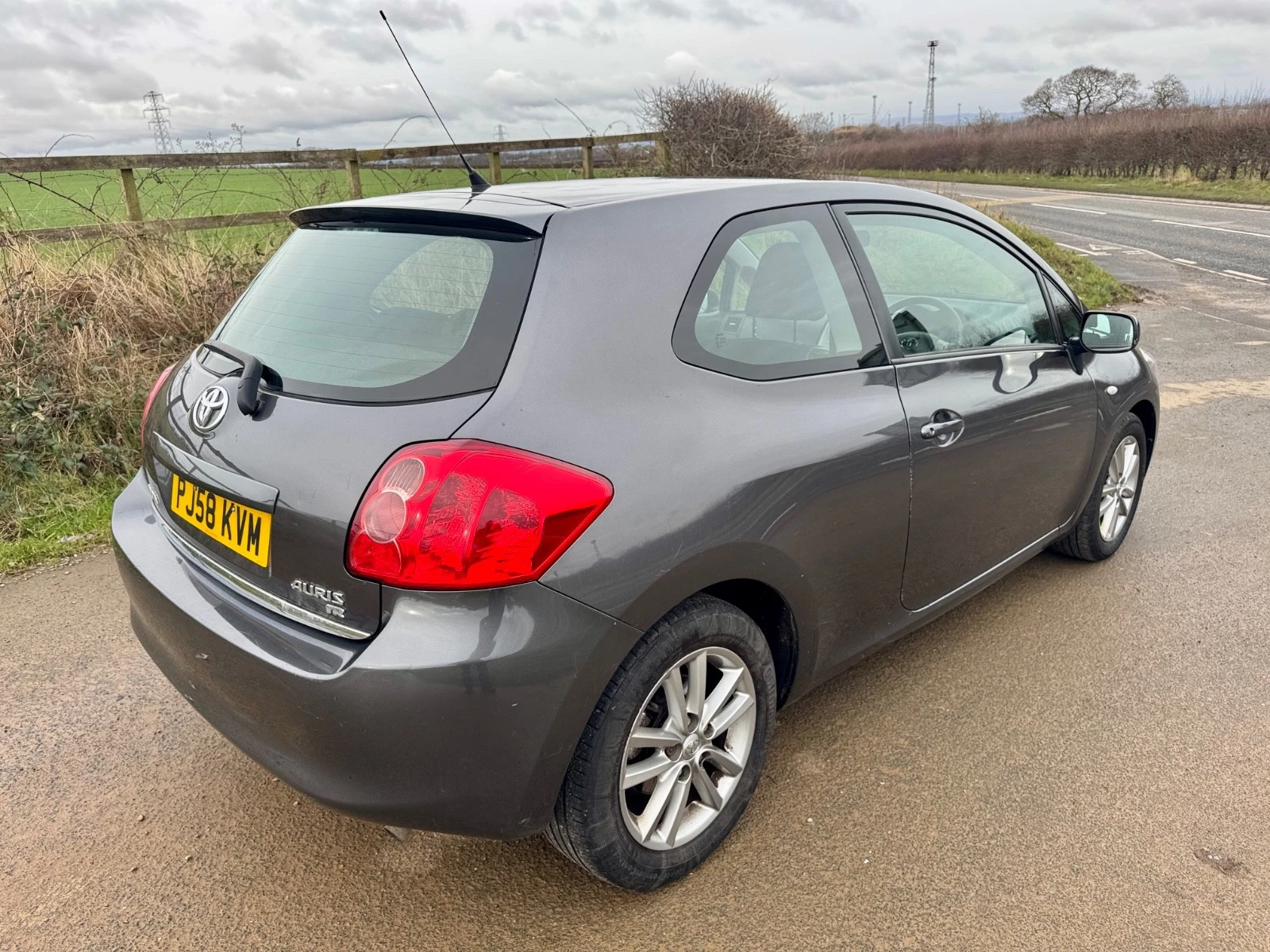 
								Toyota Auris TR 1.6 VVT-L 3DR full									