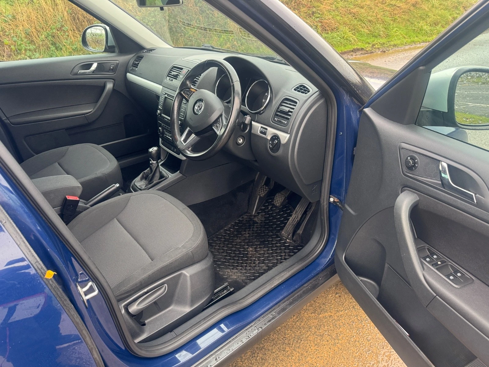 
								Skoda Yeti Outdoor SE Greenline 1.6 TDI full									