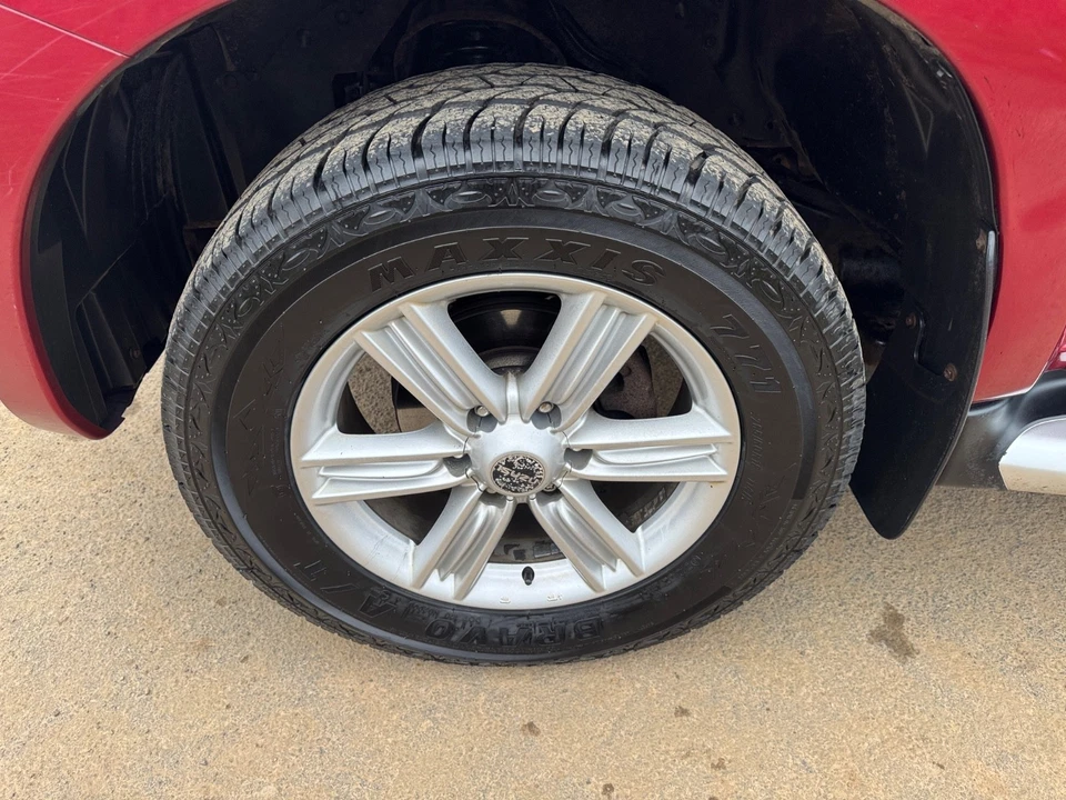 
								Isuzu D-max Utah £11,495+ VAT full									