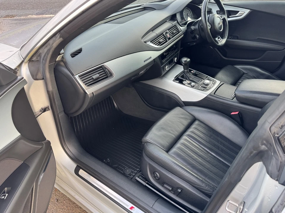 
								Audi A7 S-Line 3.0 TDI V6 Quattro full									