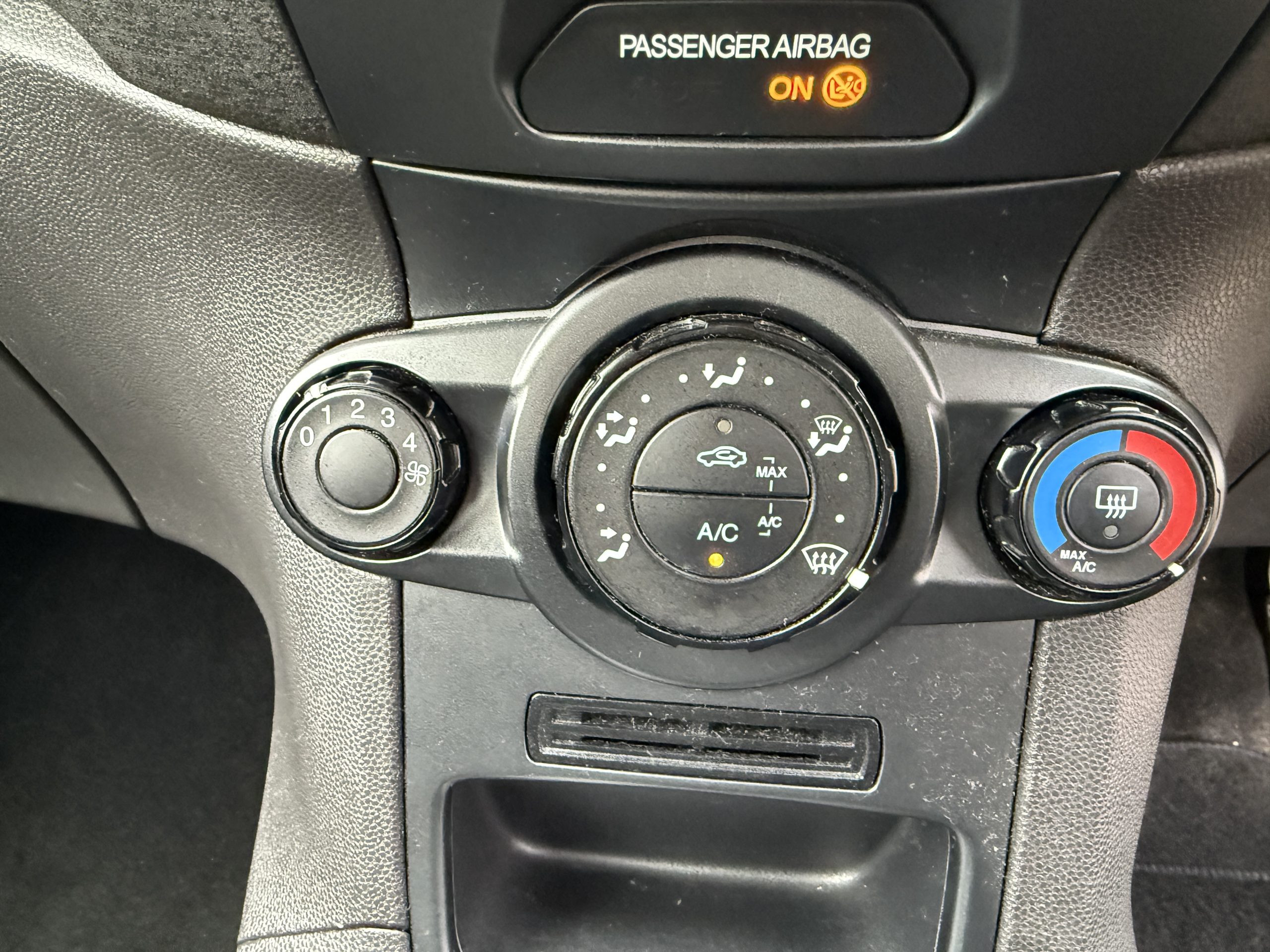 
								Ford Fiesta 1.25 Style 5dr full									