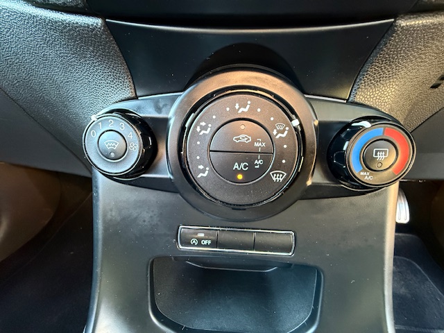 
								Ford Fiesta ST-Line 3dr full									