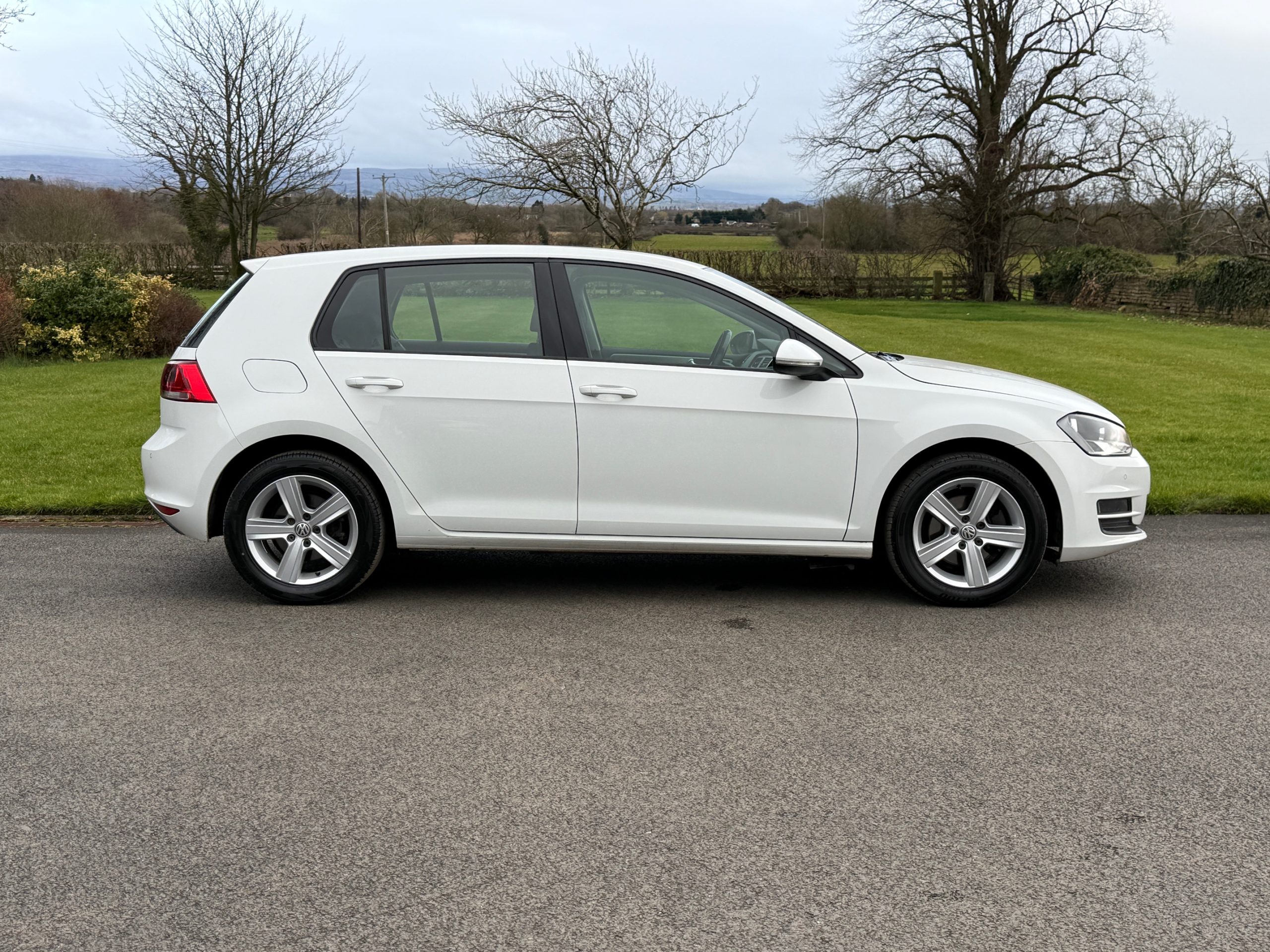 
								Volkswagen Golf 1.4 TSi Match 5dr full									