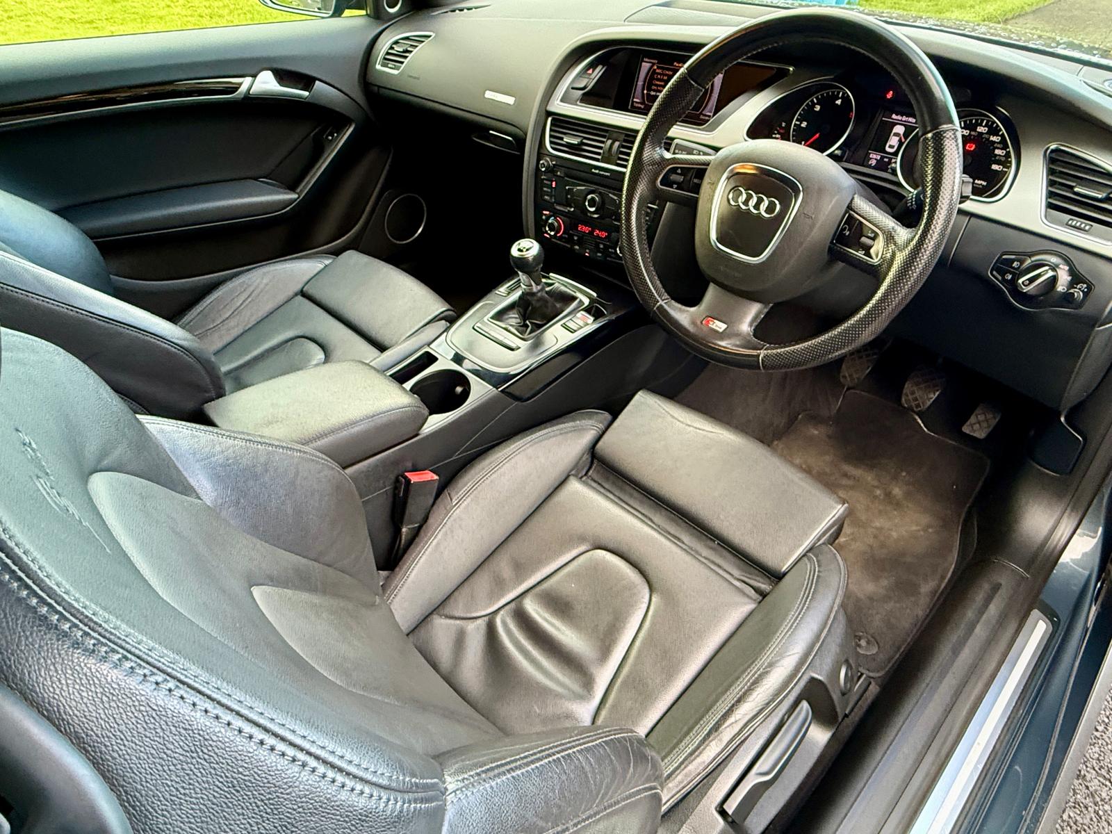 
								Audi A5 Coupe 2.0TDi Black Edition 170BHP full									