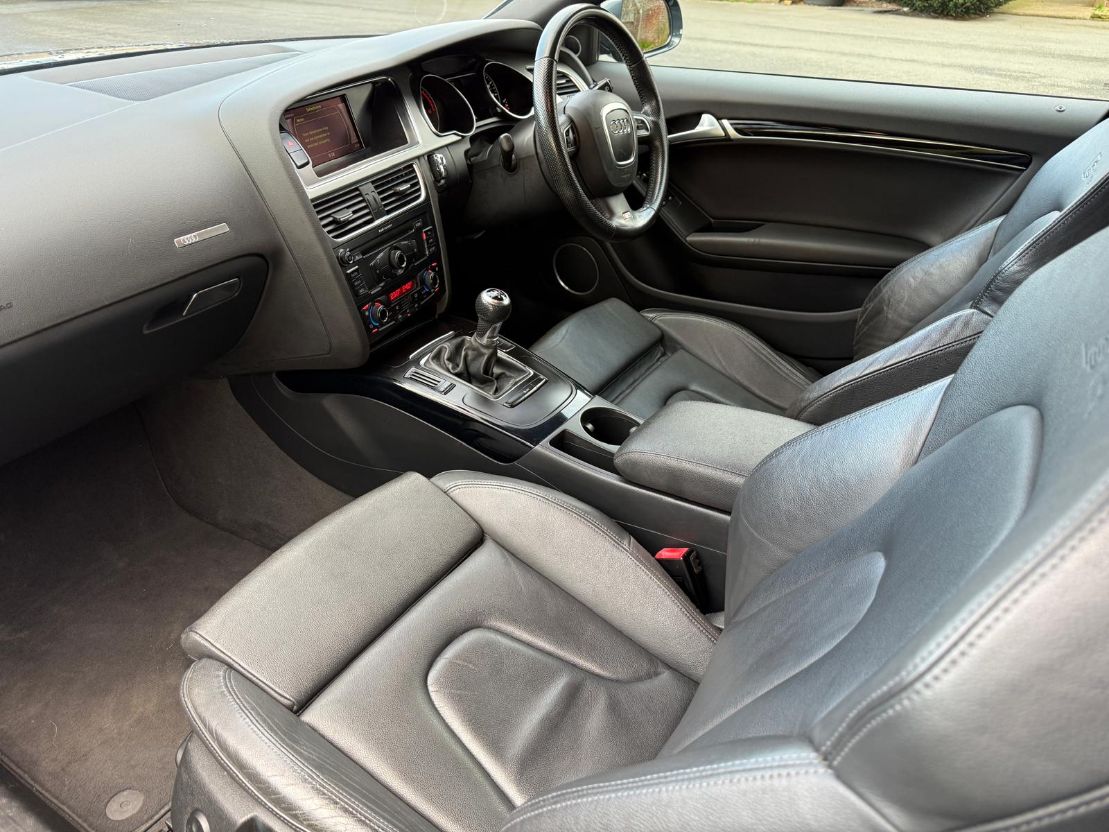 
								Audi A5 Coupe 2.0TDi Black Edition 170BHP full									