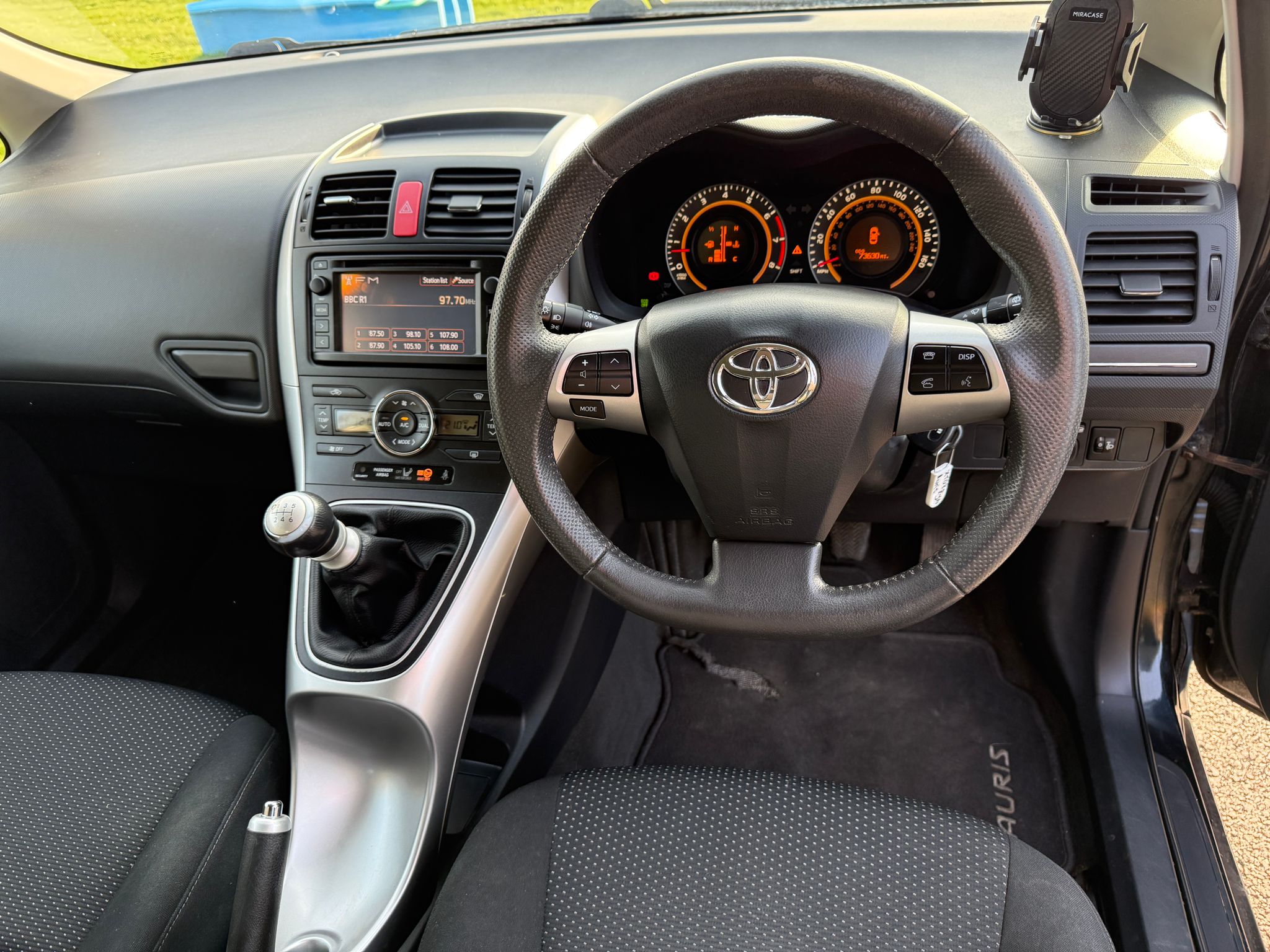 
								Toyota Auris Colour Collection 1.3 VVTi full									