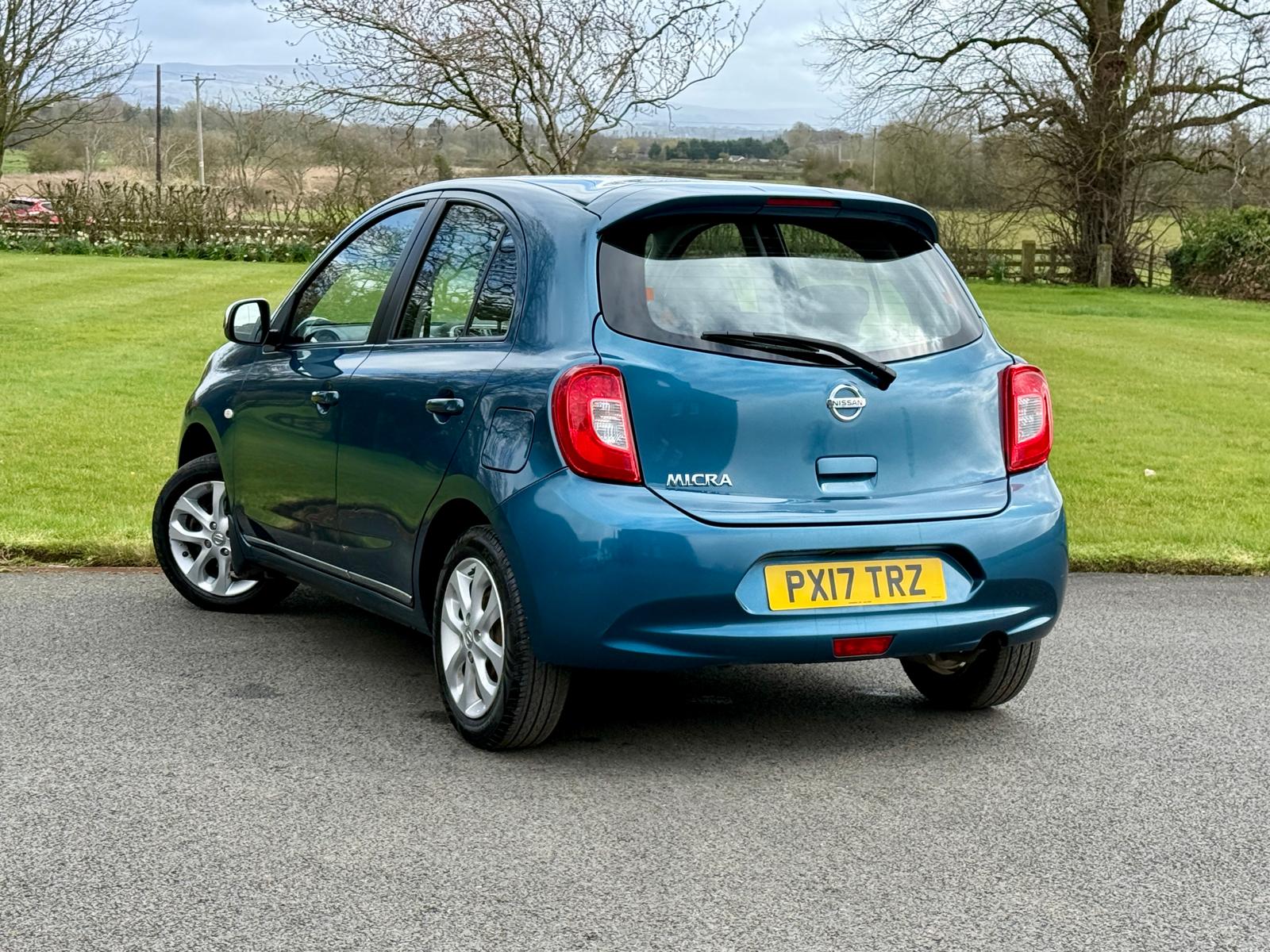 
								NISSAN MICRA ACENTA 1.2 5dr full									