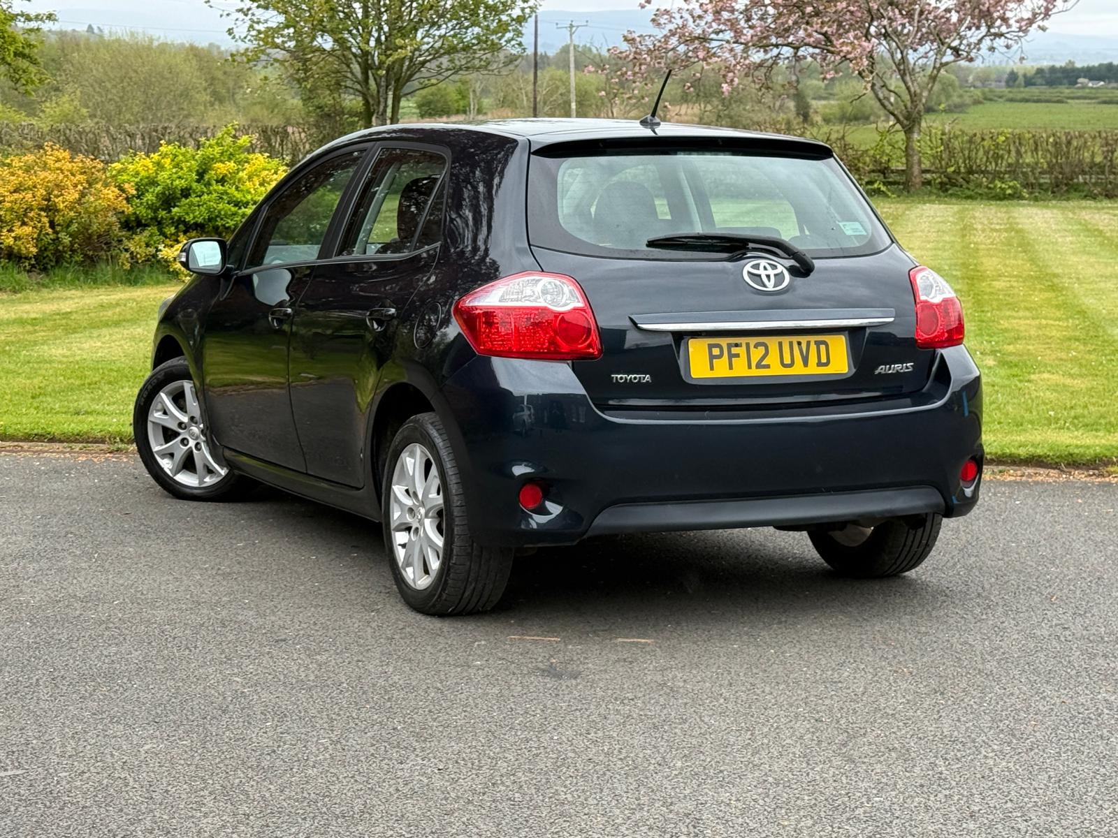 
								Toyota Auris Colour Collection 1.3 VVTi full									