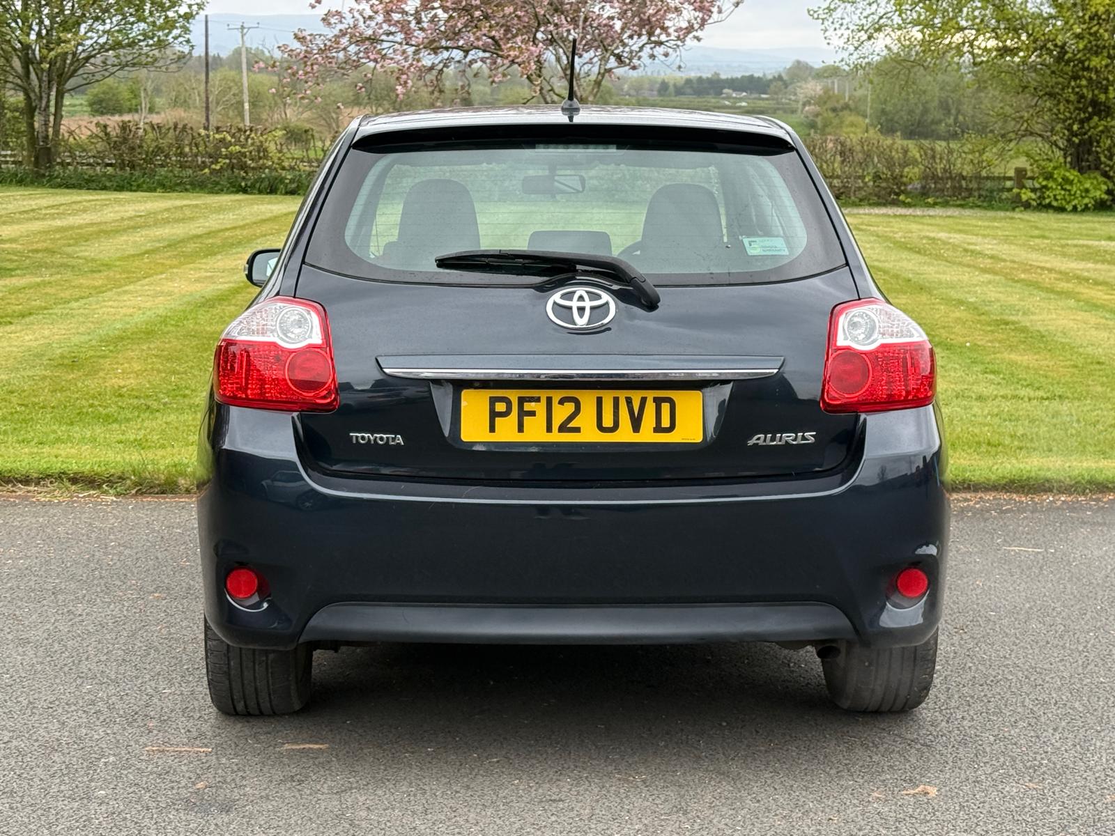 
								Toyota Auris Colour Collection 1.3 VVTi full									