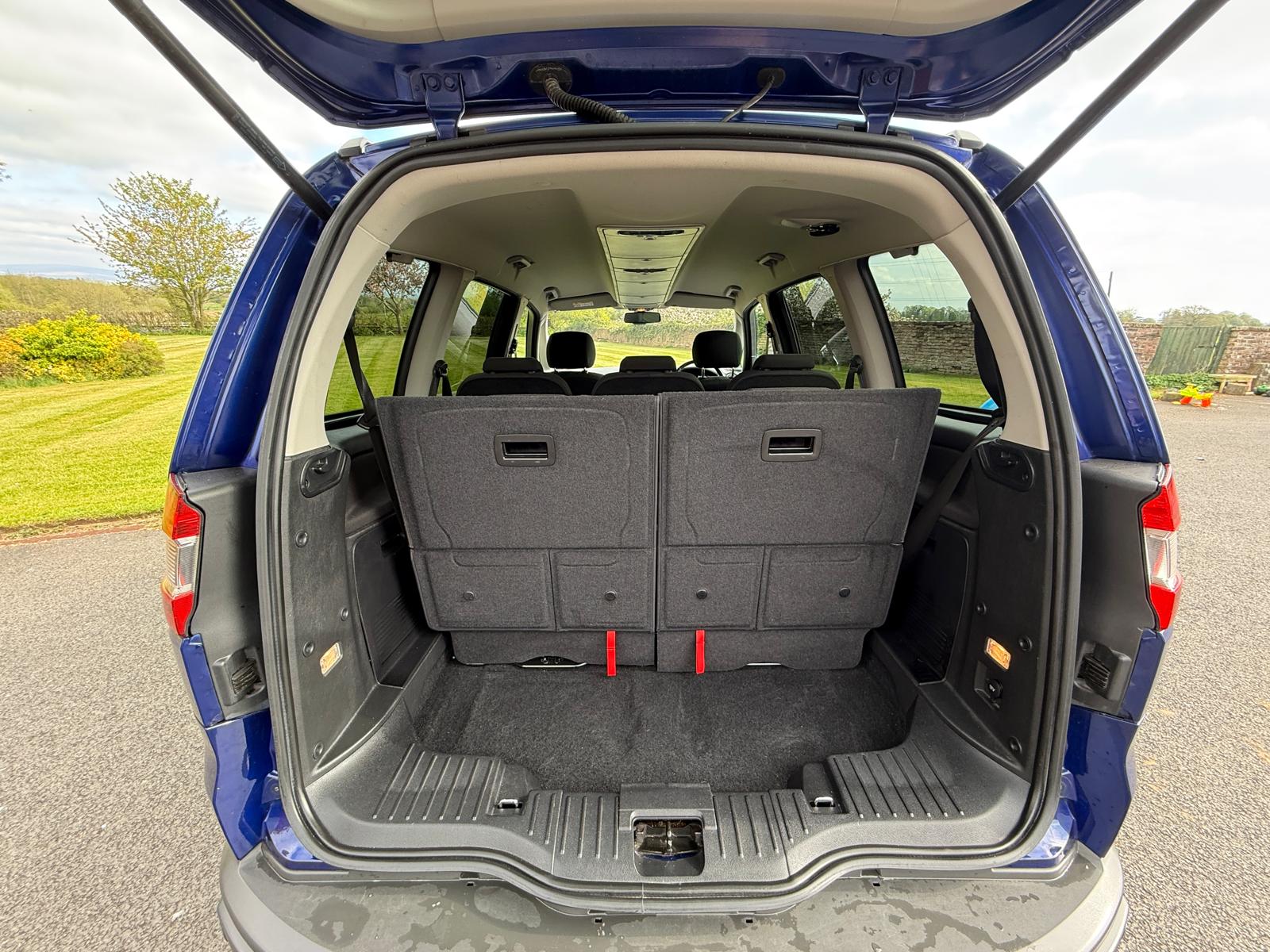 
								Ford Galaxy 2.0 TDCi Titanium full									