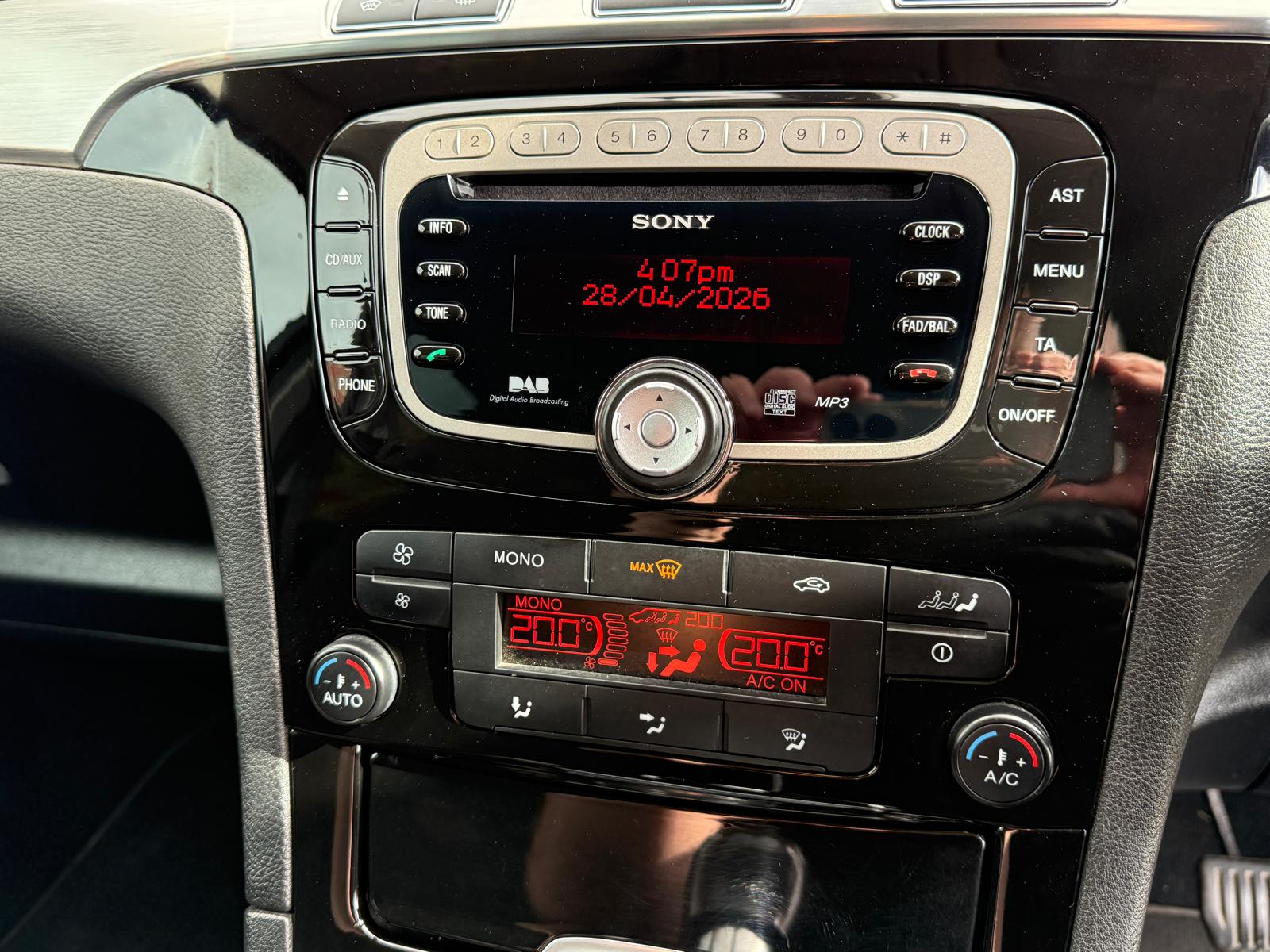 
								Ford Galaxy 2.0 TDCi Titanium full									