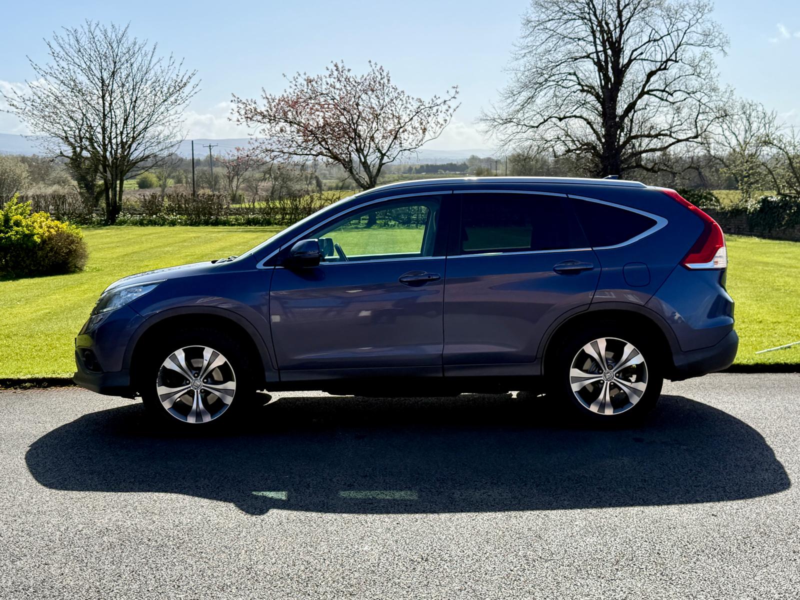 
								Honda CR-V 2.2i DTEC EX full									