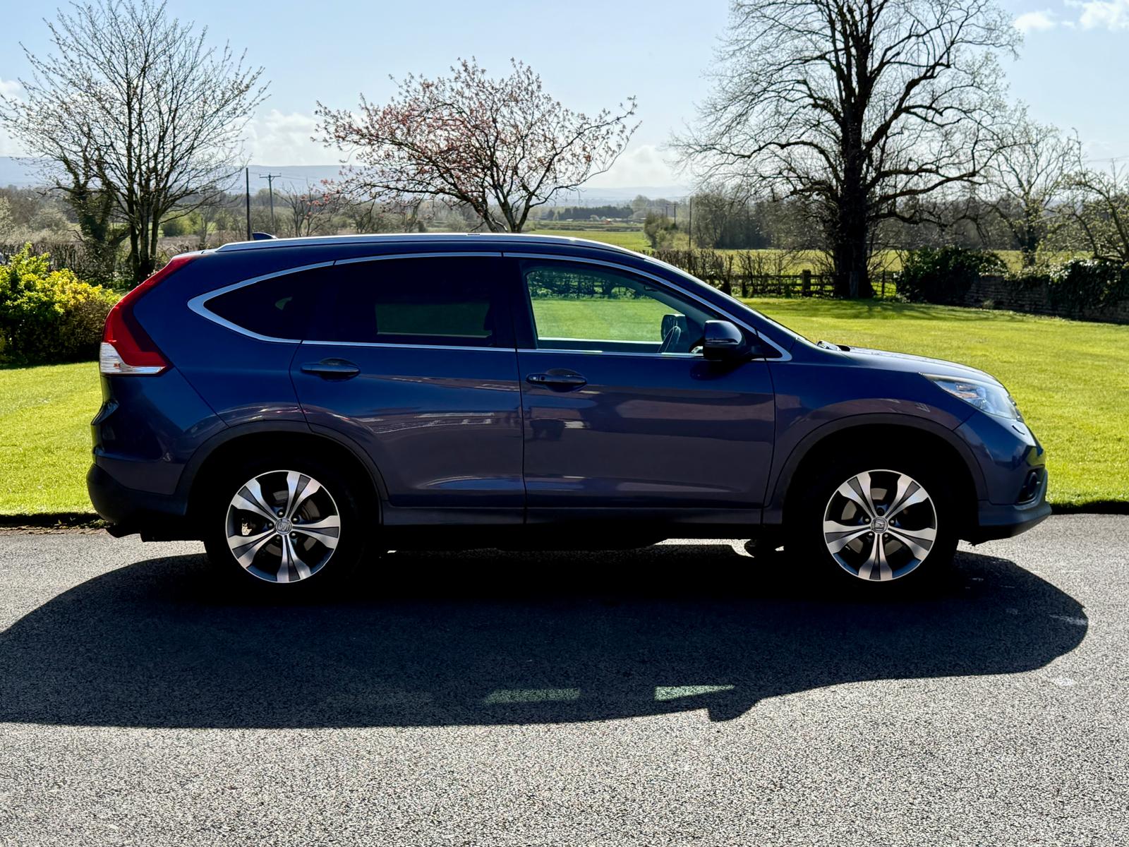 
								Honda CR-V 2.2i DTEC EX full									