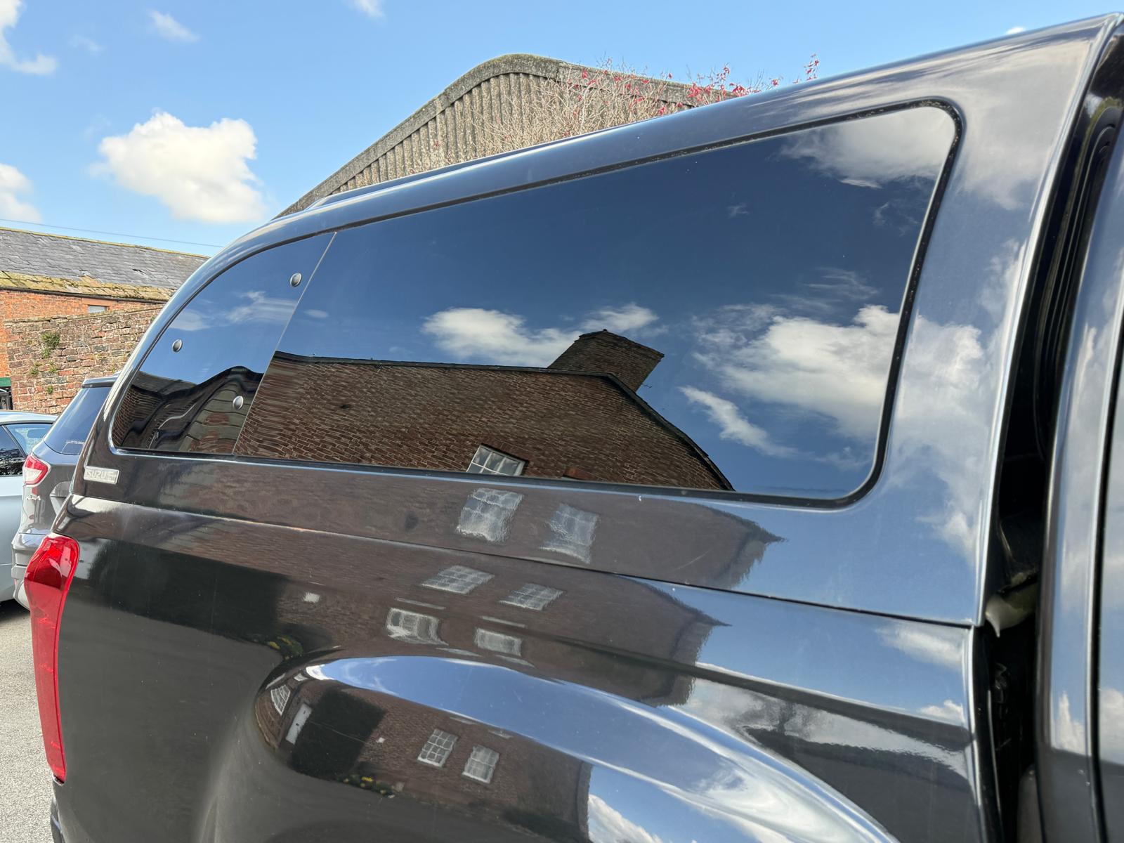 
								Isuzu D-max Utah 2.5 Twin Turbo Double Cab **NO VAT** full									