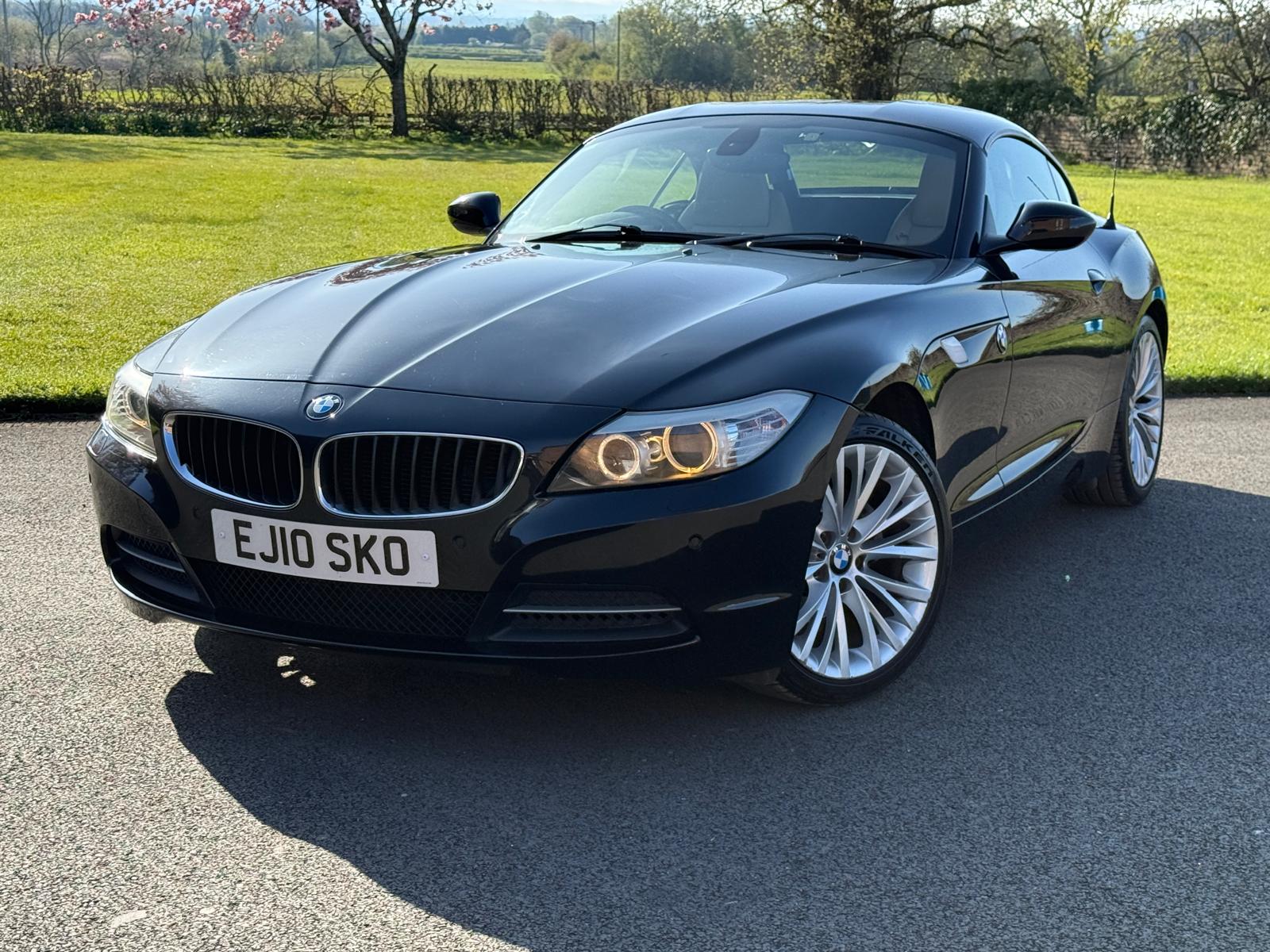 
								2010/10 BMW Z4 SDRIVE 23I 2.5 PETROL AUTOMATIC 2DR ROADSTER CONVERTIBLE 200 BHP full									