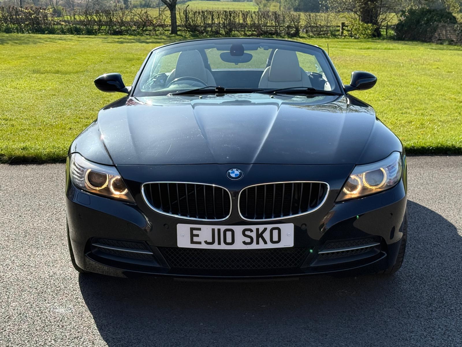 
								2010/10 BMW Z4 SDRIVE 23I 2.5 PETROL AUTOMATIC 2DR ROADSTER CONVERTIBLE 200 BHP full									