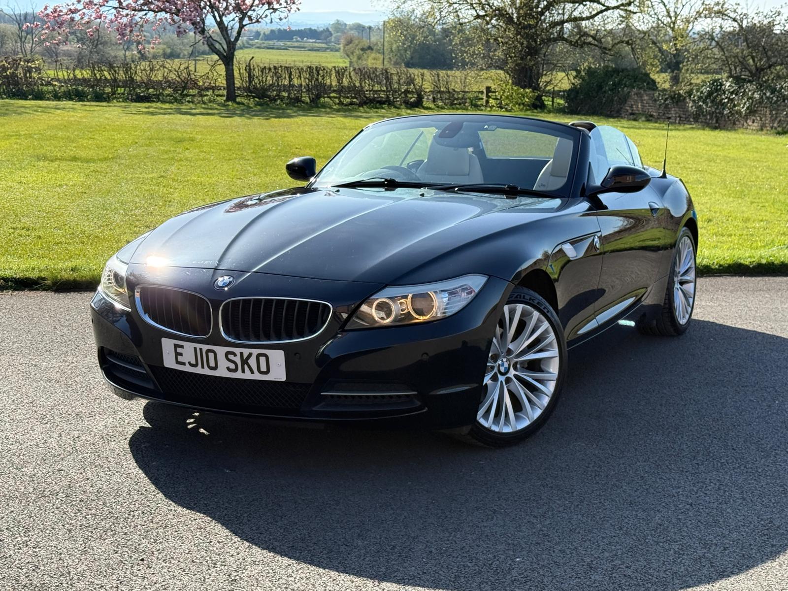 
								2010/10 BMW Z4 SDRIVE 23I 2.5 PETROL AUTOMATIC 2DR ROADSTER CONVERTIBLE 200 BHP full									