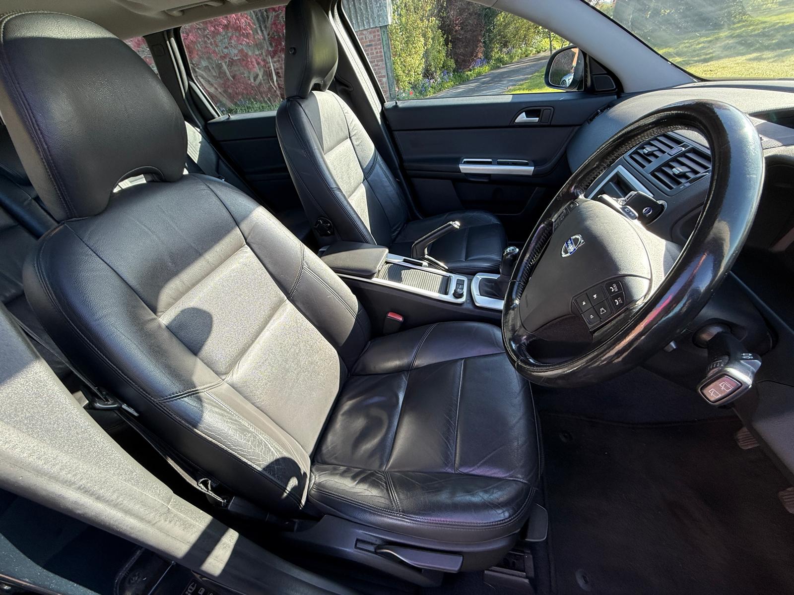 
								VOLVO V50 SE LUX DRIVE D2 full									