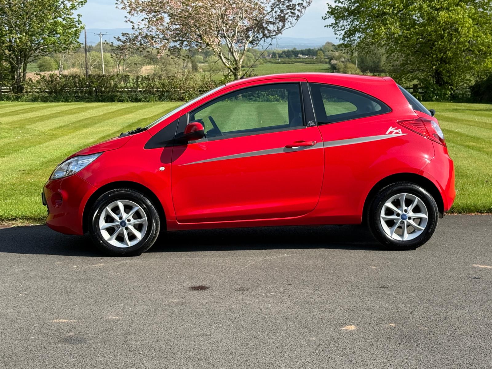 
								Ford KA Studio + full									