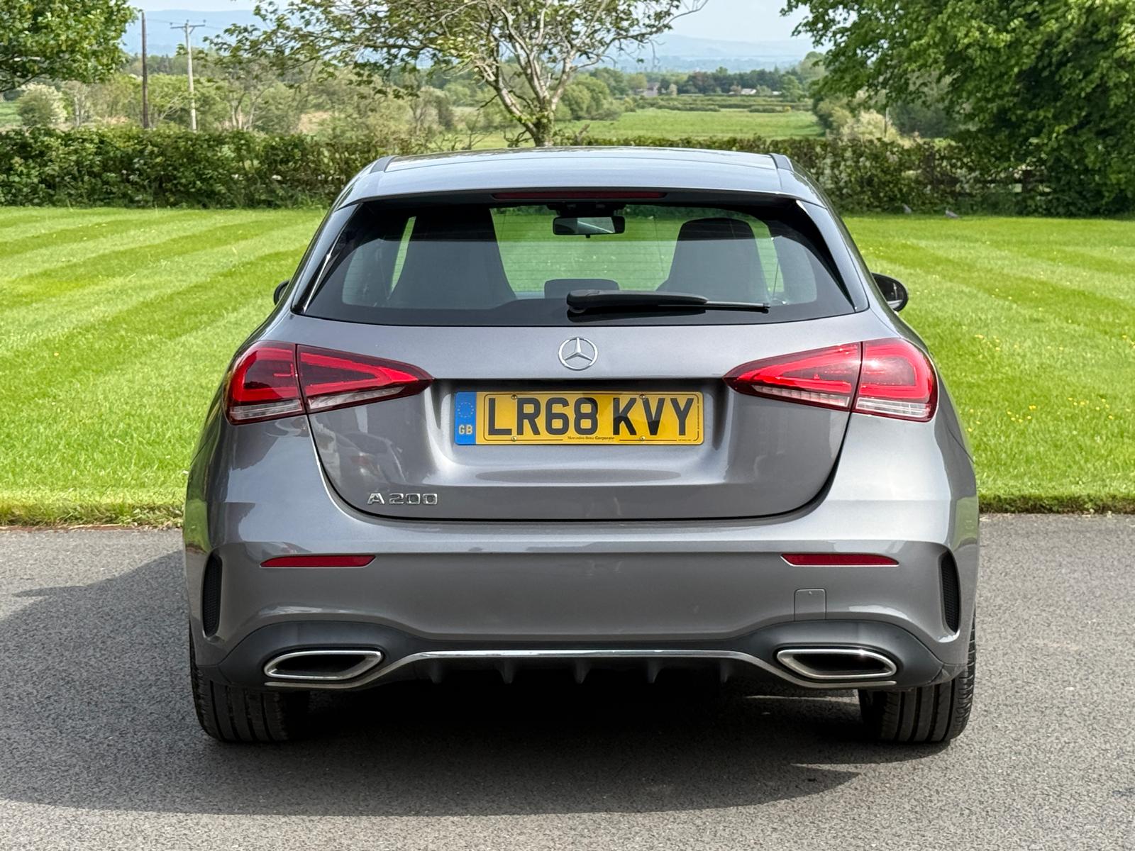 
								Mercedes A-Class A200 AMG Line 7 Speed Auto full									