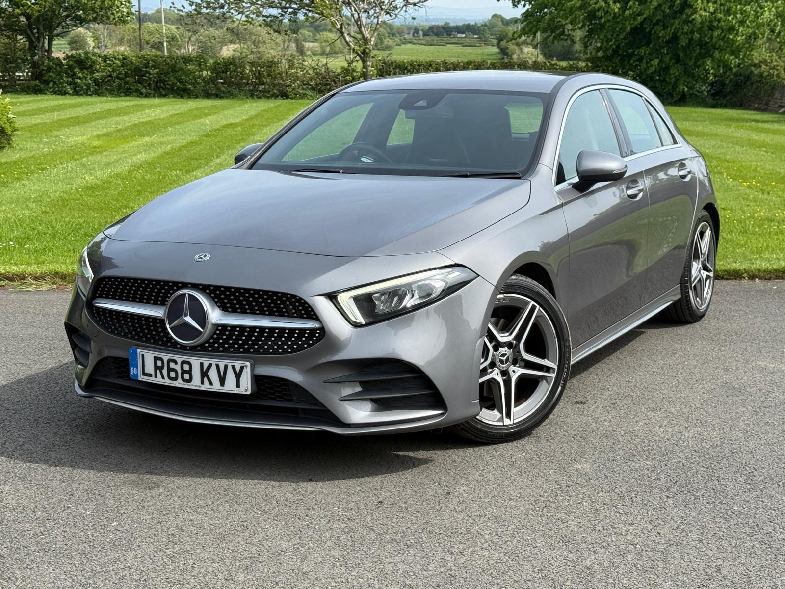 
								Mercedes A-Class A200 AMG Line 7 Speed Auto full									