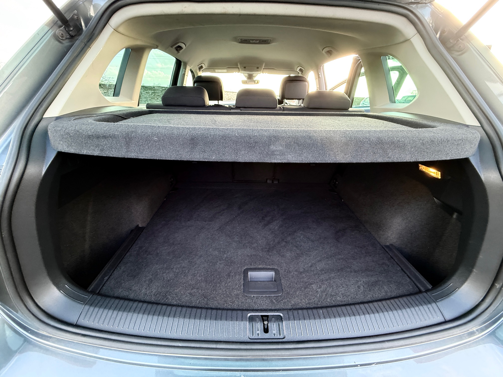 
								Volkswagen Tiguan 1.4 TSi 150 SE full									