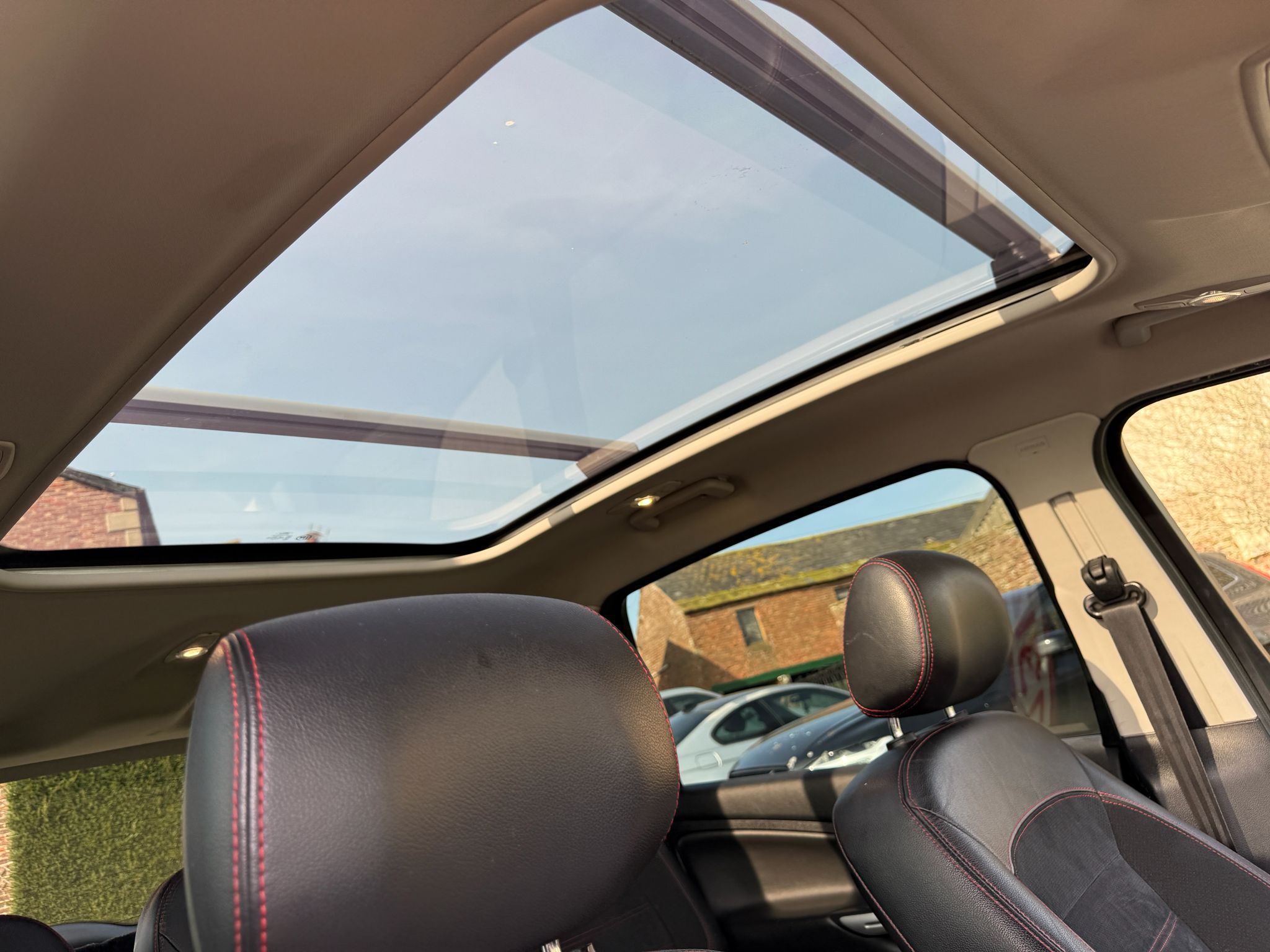 
								Ford S-Max 2.0 TDCi Titanium X Sport Automatic 7 Seater 163 BHP full									