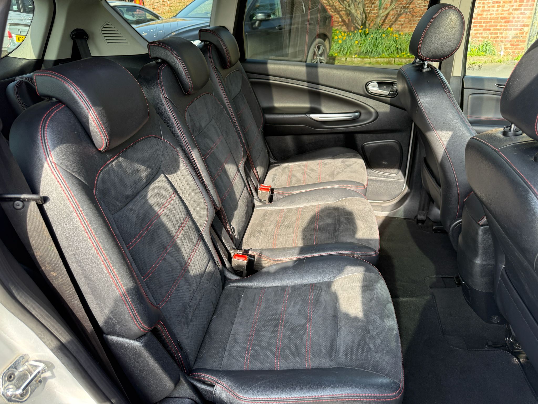 
								Ford S-Max 2.0 TDCi Titanium X Sport Automatic 7 Seater 163 BHP full									