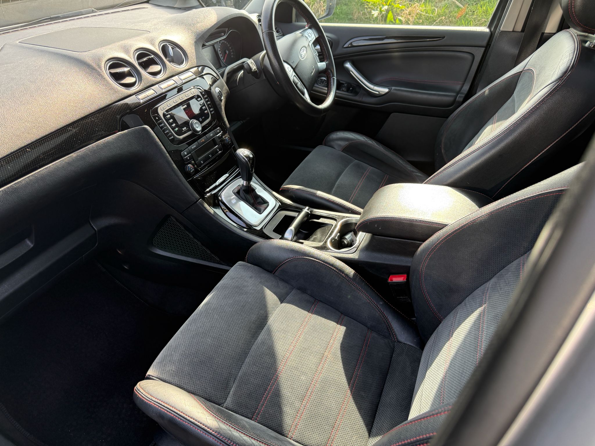 
								Ford S-Max 2.0 TDCi Titanium X Sport Automatic 7 Seater 163 BHP full									