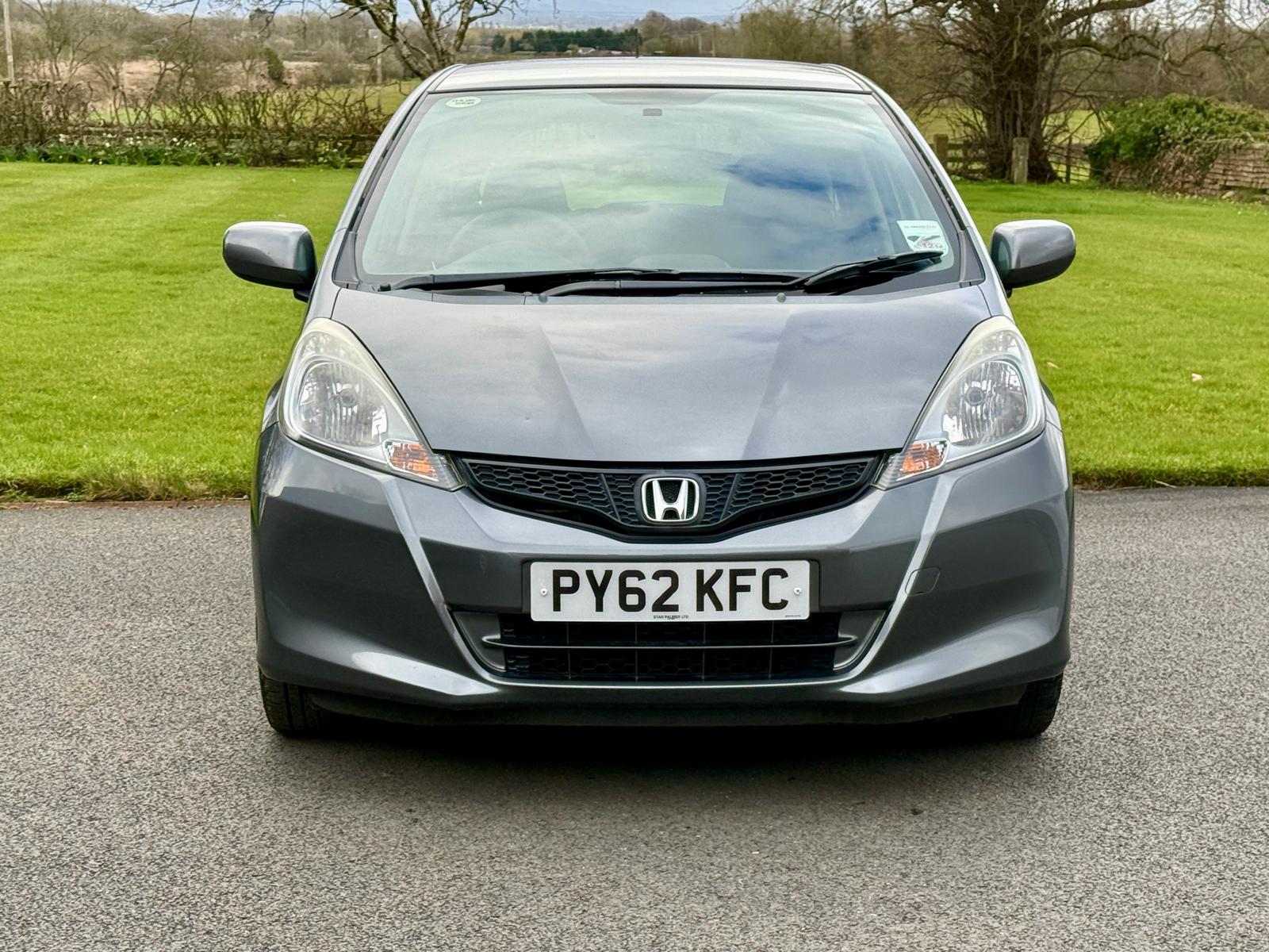 
								Honda Jazz 1.2 I-Vtec SE full									
