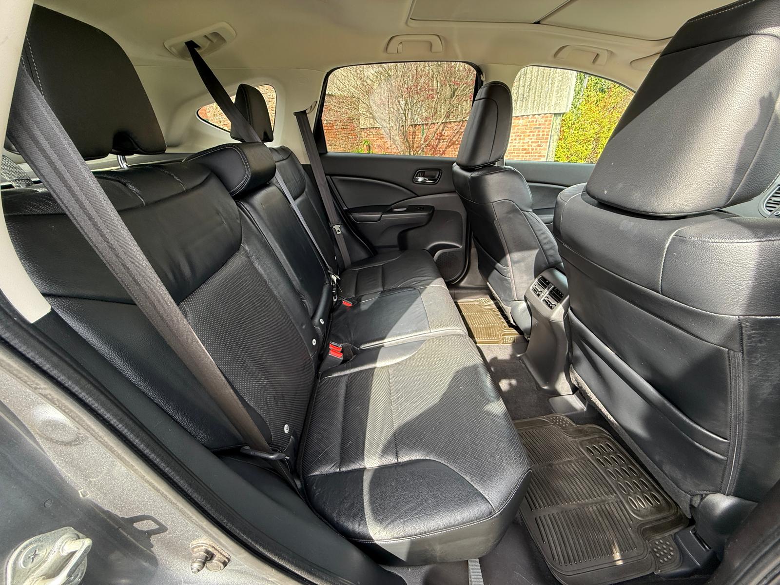 
								Honda CR-V 2.2i DTEC EX full									