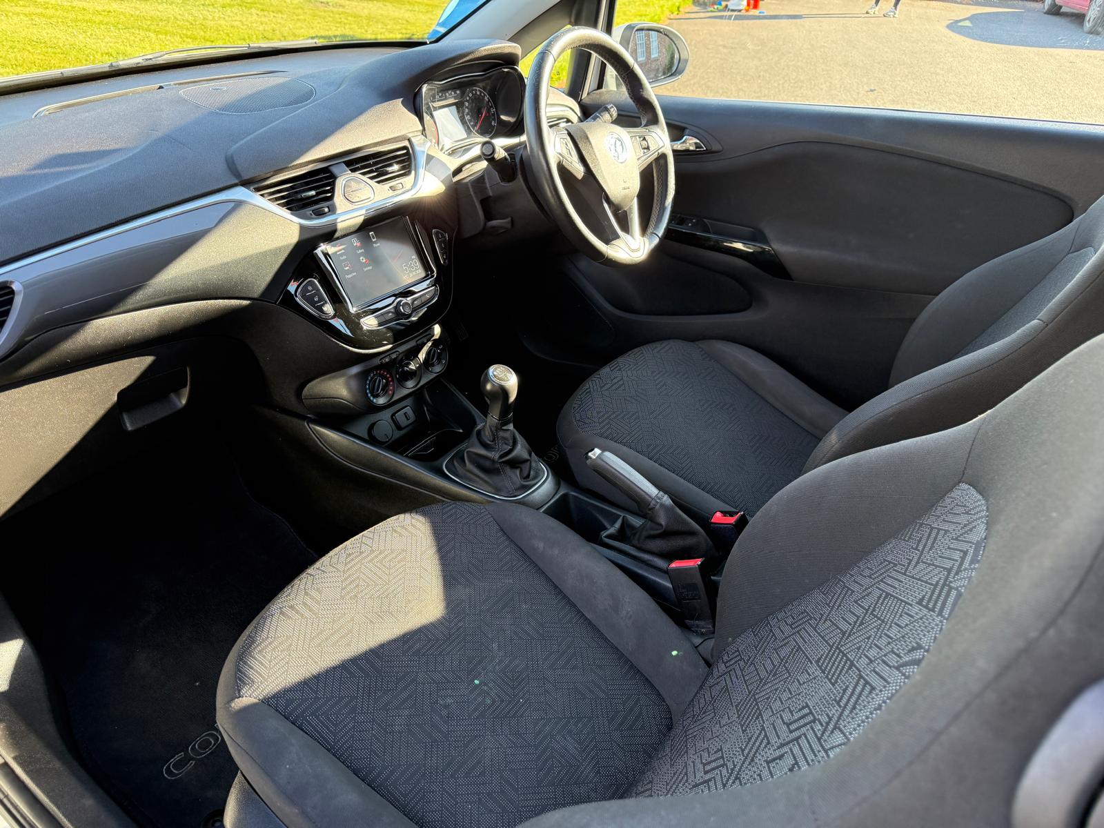 
								Vauxhall Corsa 1.4i Energy EcoFlex Winter Pack full									