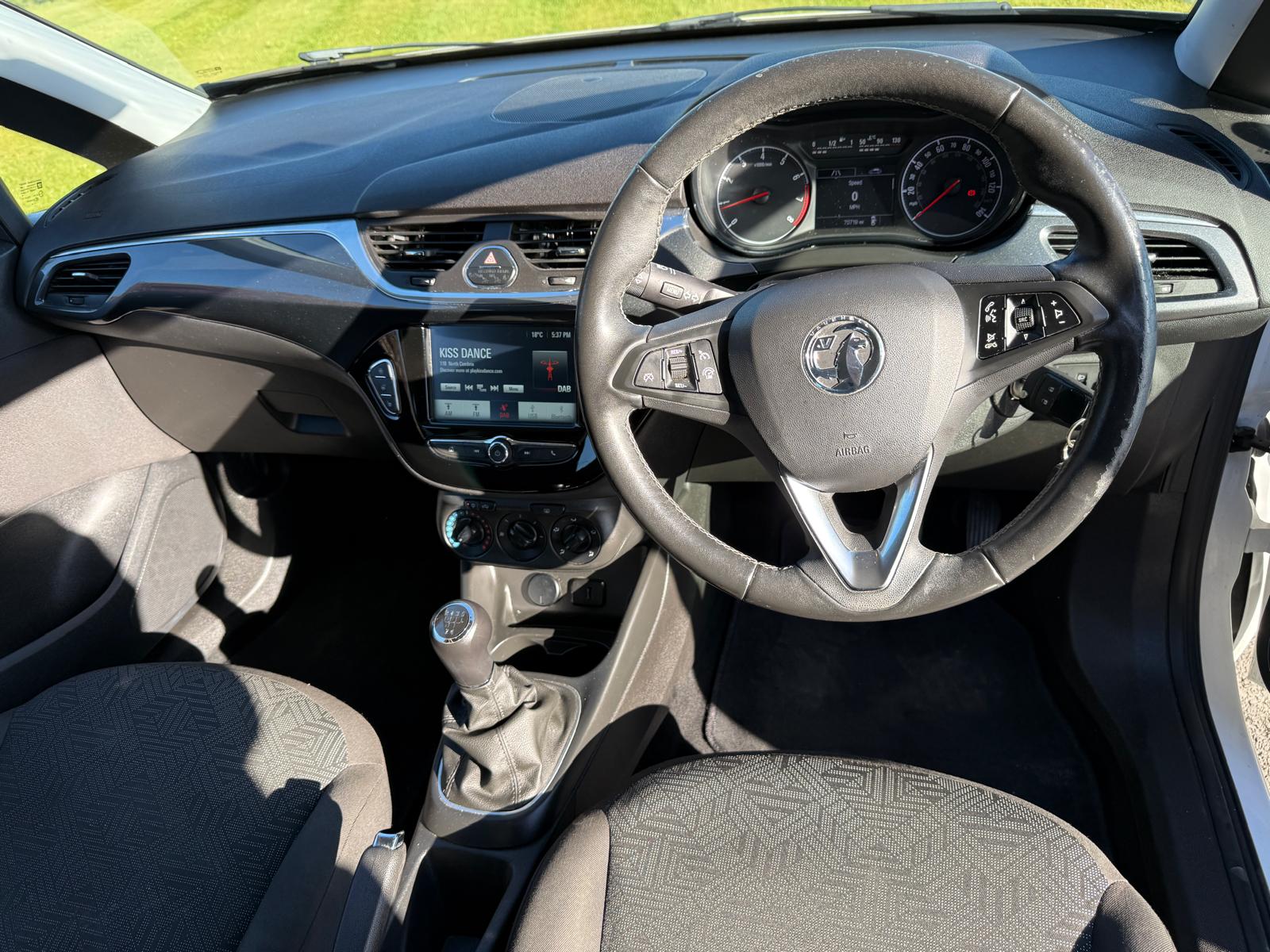 
								Vauxhall Corsa 1.4i Energy EcoFlex Winter Pack full									