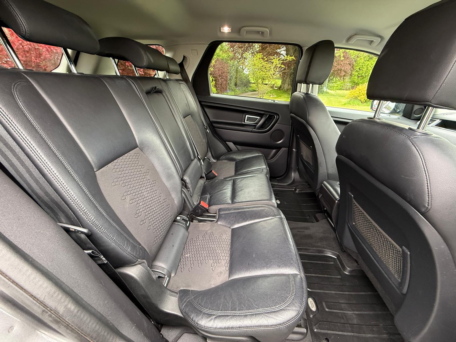 
								Land Rover Discovery Sport 2.0 TD4 Pure full									