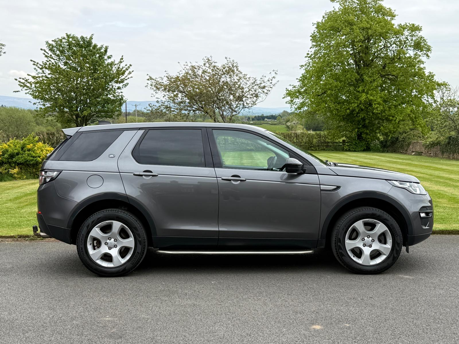 
								Land Rover Discovery Sport 2.0 TD4 Pure full									