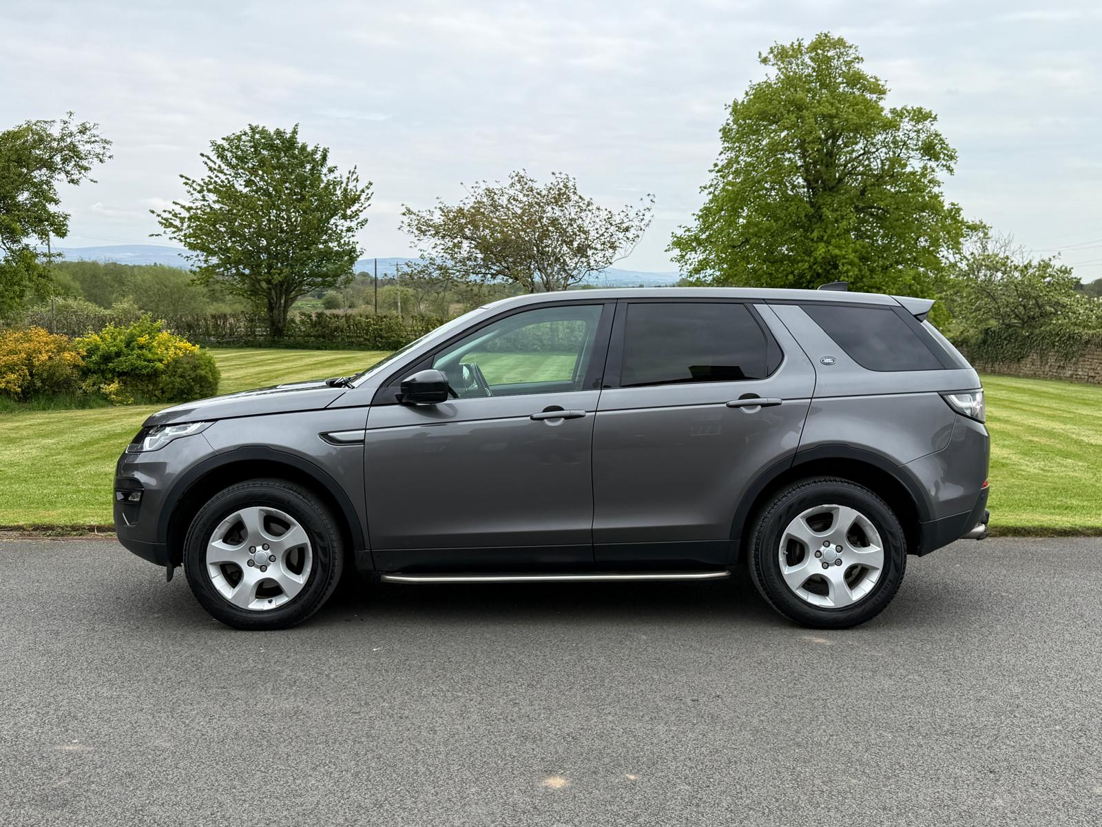 
								Land Rover Discovery Sport 2.0 TD4 Pure full									