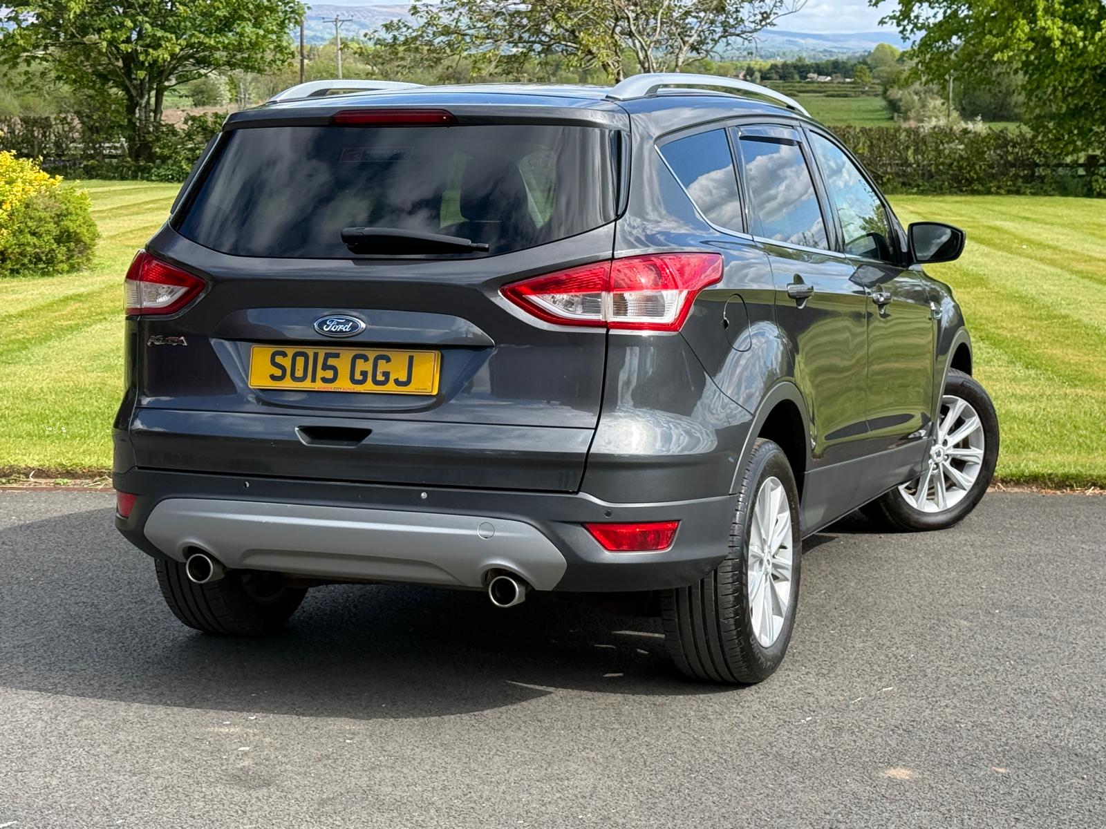 
								Ford Kuga 2.0 TDCi Titanium full									