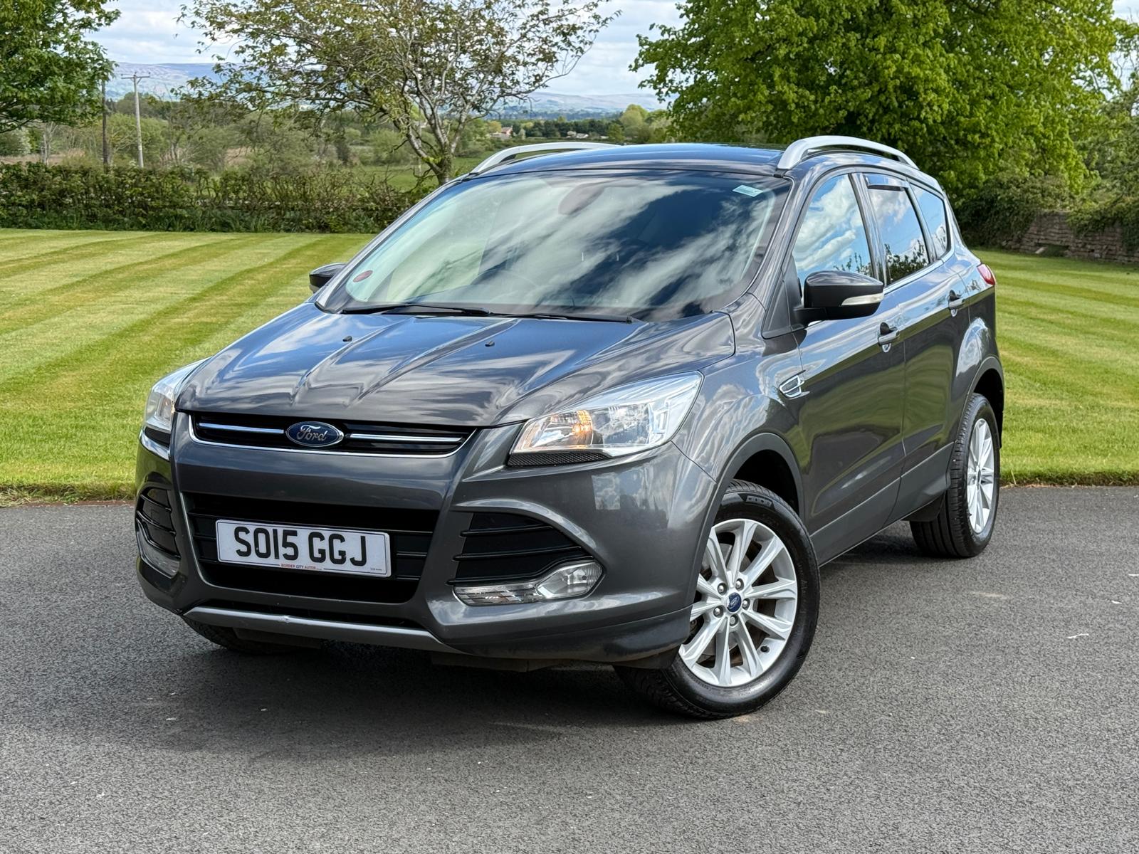 
								Ford Kuga 2.0 TDCi Titanium full									