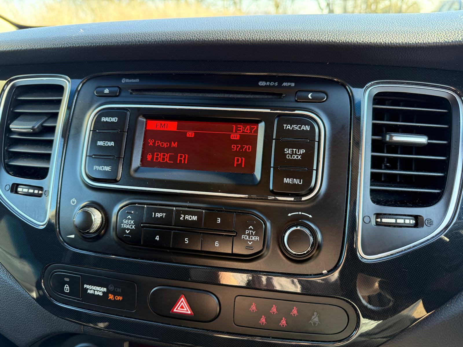 
								Kia Carens Estate 7 Seats 1.6 GDi 2 full									