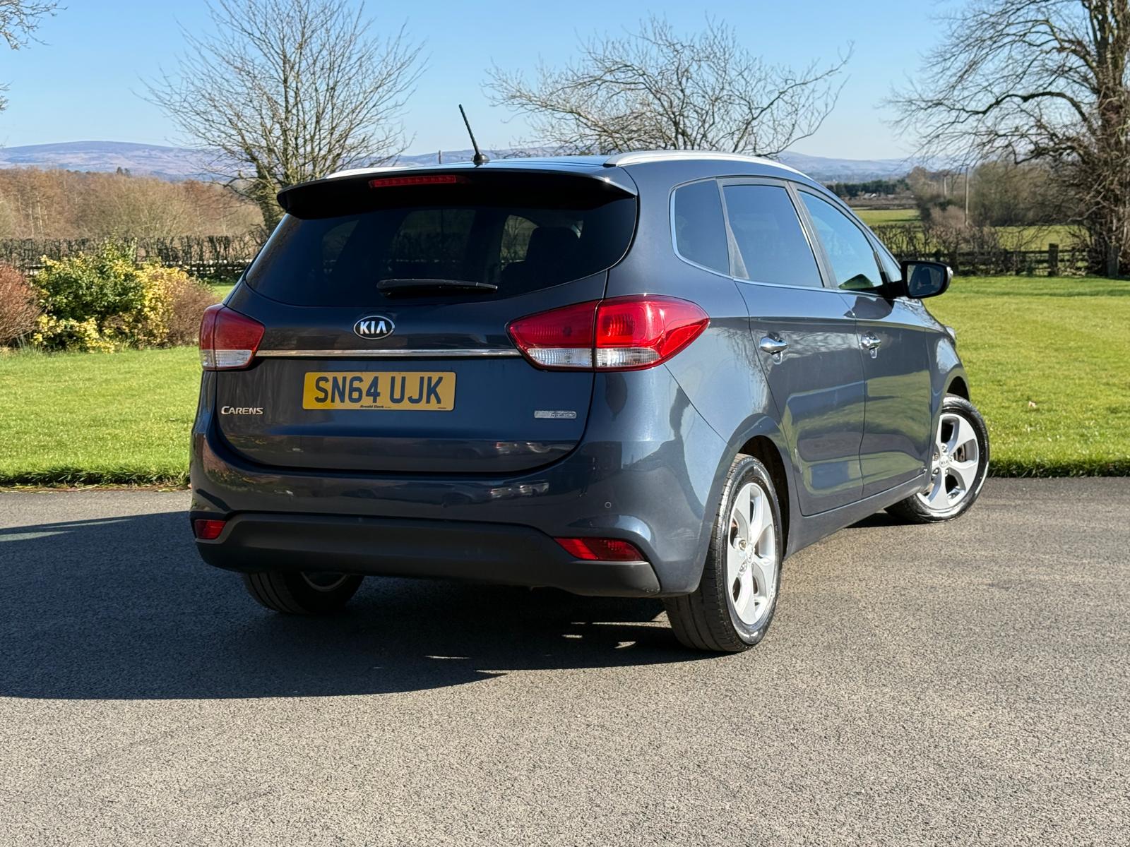 
								Kia Carens Estate 7 Seats 1.6 GDi 2 full									