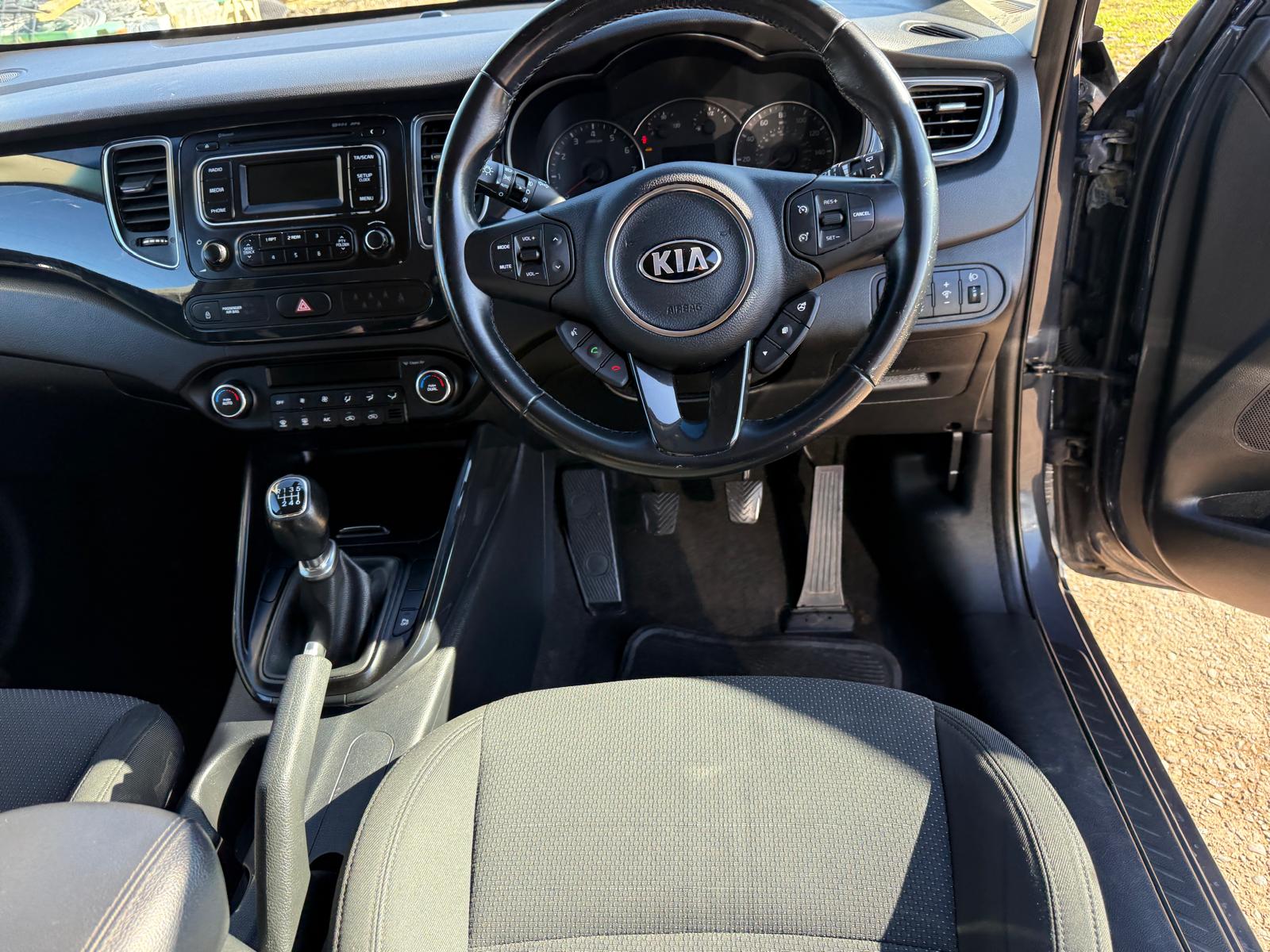 
								Kia Carens Estate 7 Seats 1.6 GDi 2 full									