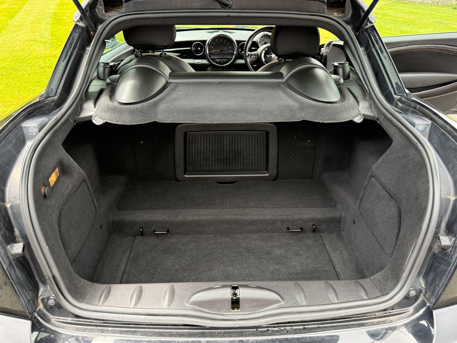
								Mini Coupe Cooper S John Cooper Works full									
