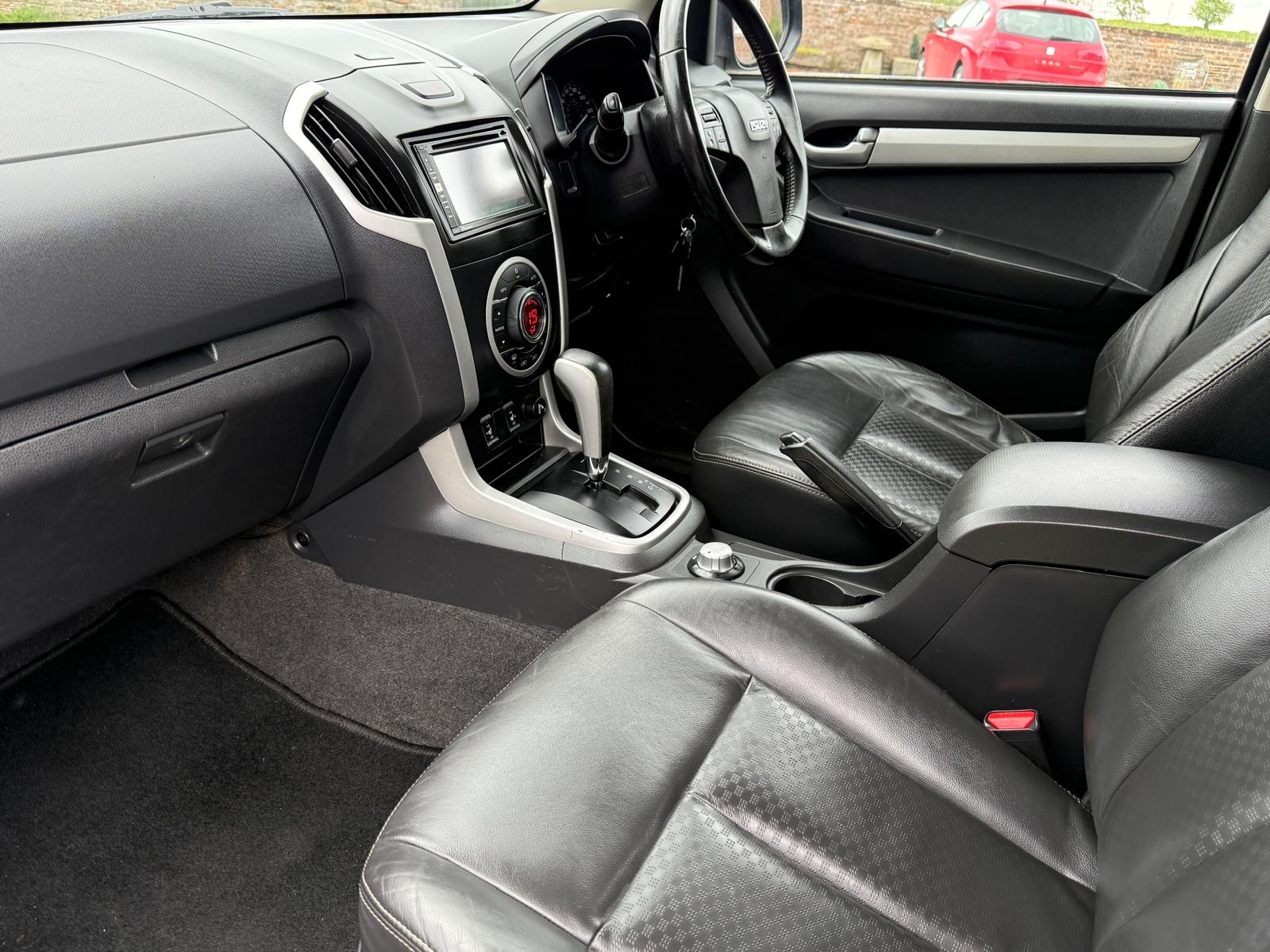 
								Isuzu D-Max Utah 2.5 full									