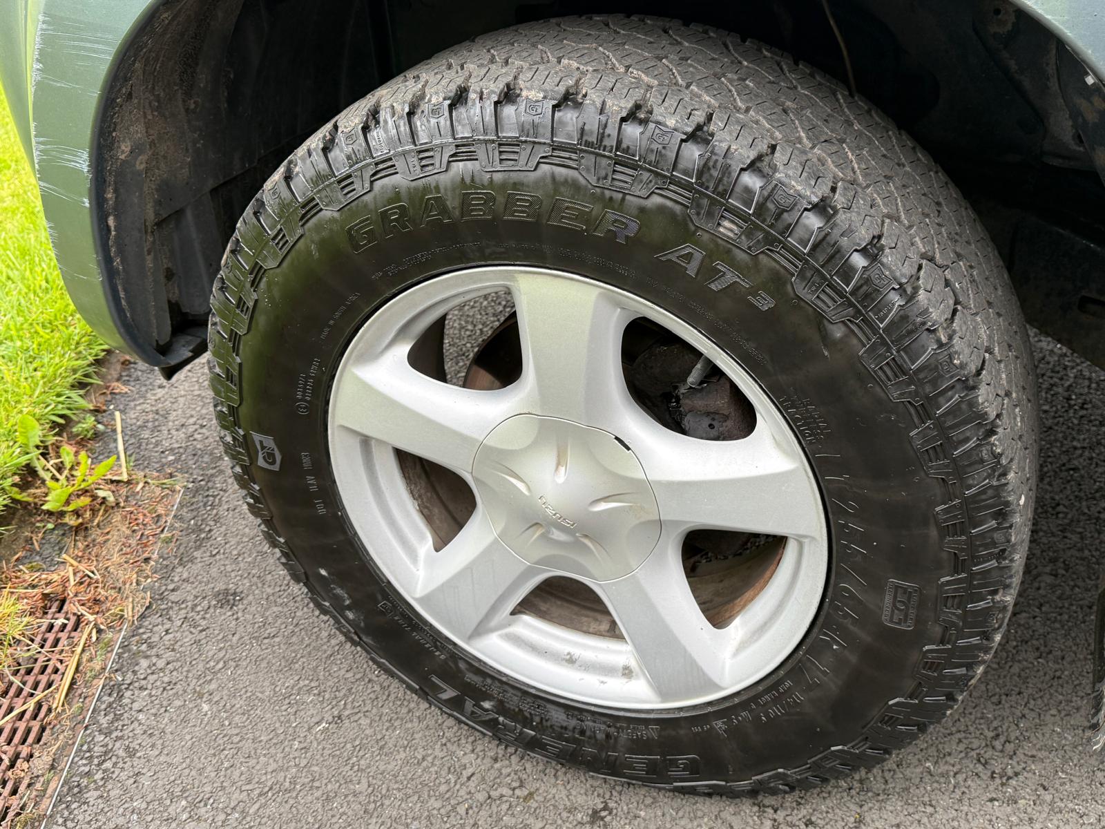 
								Isuzu D-Max Utah 2.5 full									