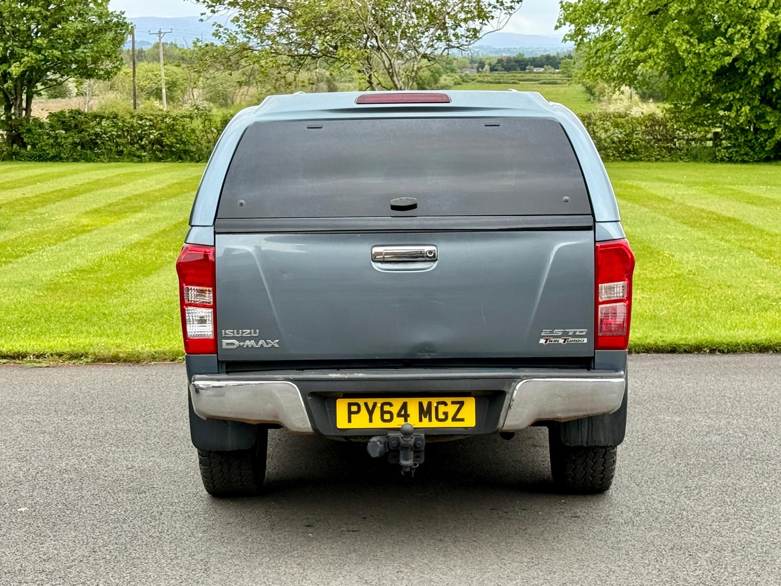 
								Isuzu D-Max Utah 2.5 full									