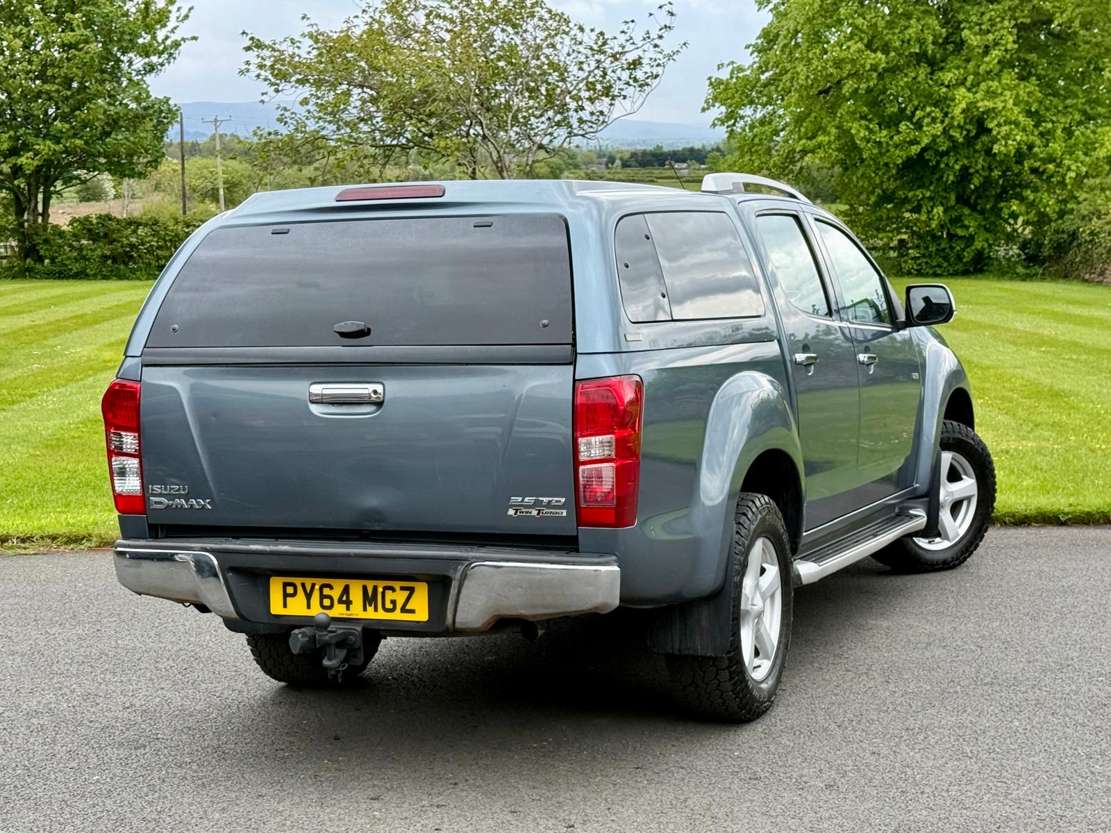 
								Isuzu D-Max Utah 2.5 full									