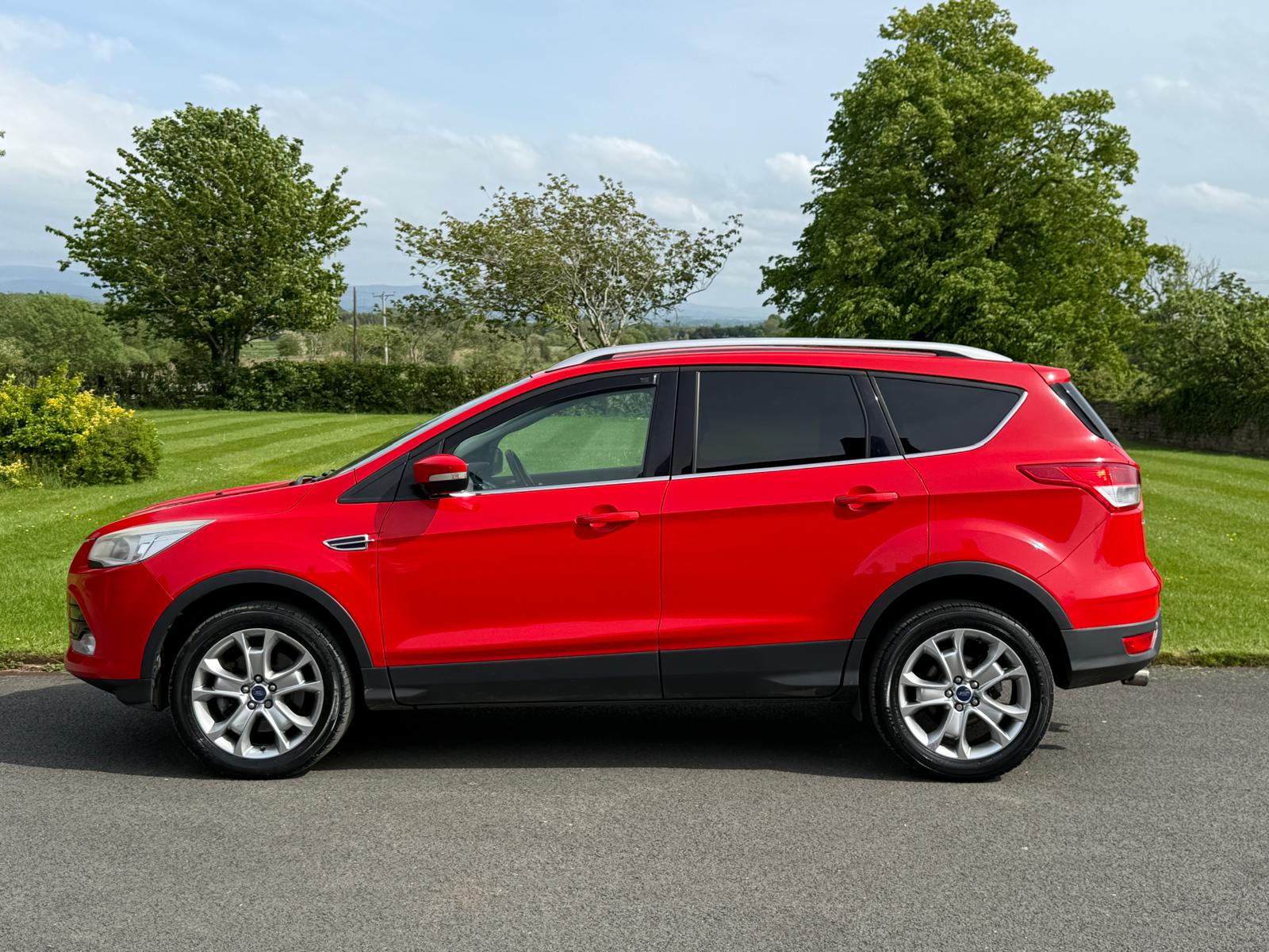 
								Ford Kuga 2.0 TDCi Titanium 4×4 full									
